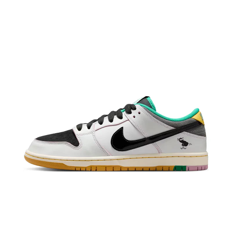 Nike SB Dunk Low CSEF