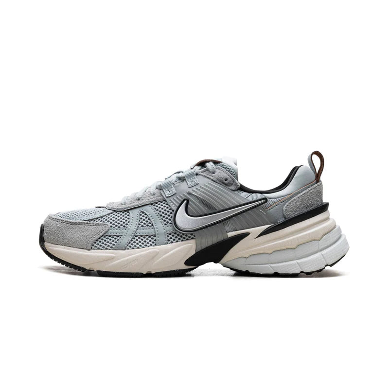 Nike V2K Run Light Pumic Black Chrome (W)