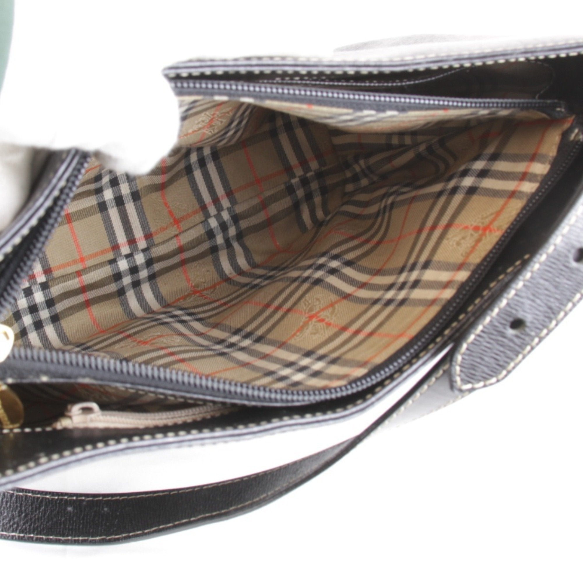 Burberry Leather Shoulder Bag (Pre-Owned)