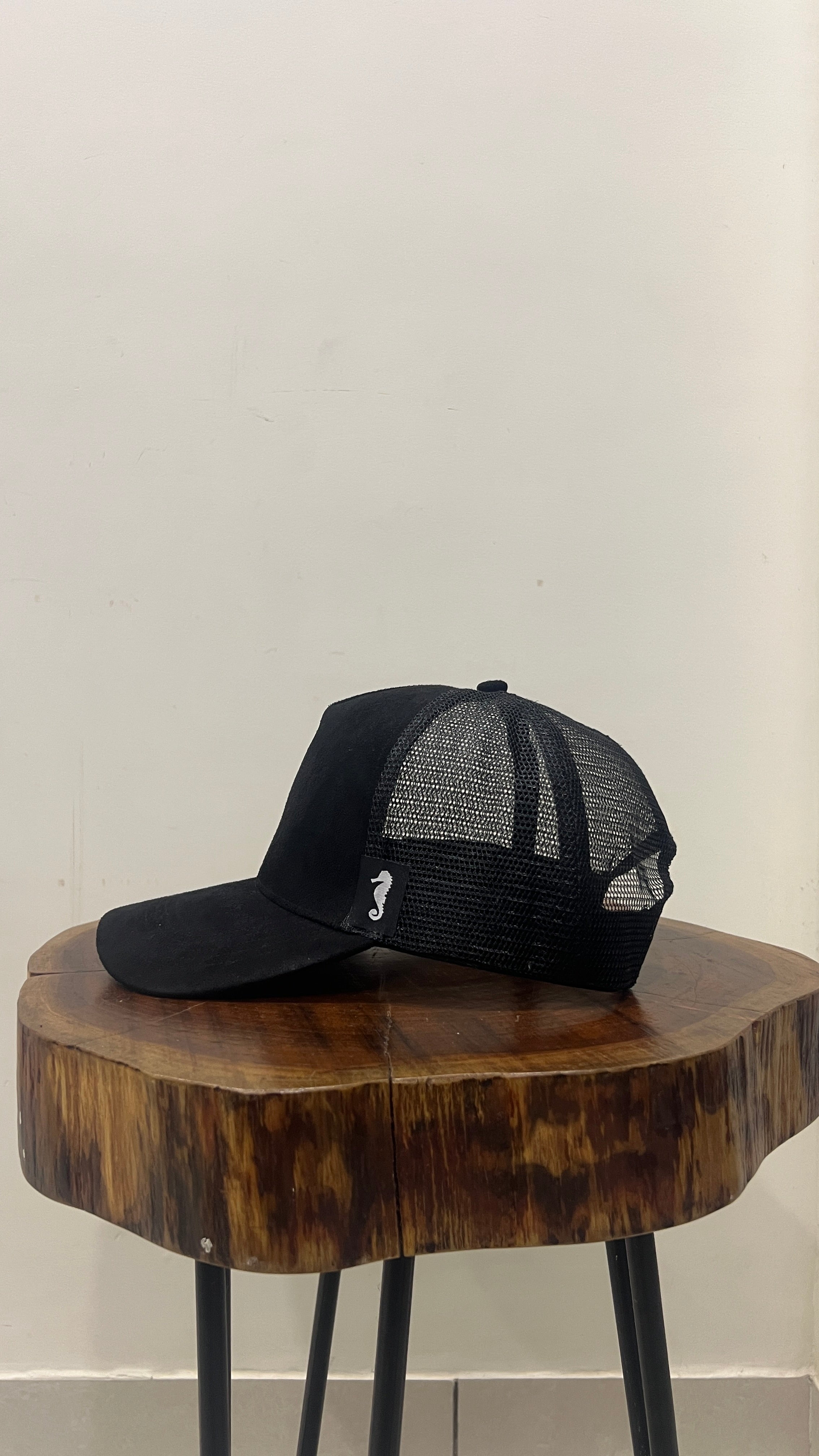Suede Trucker cap - Solid Black