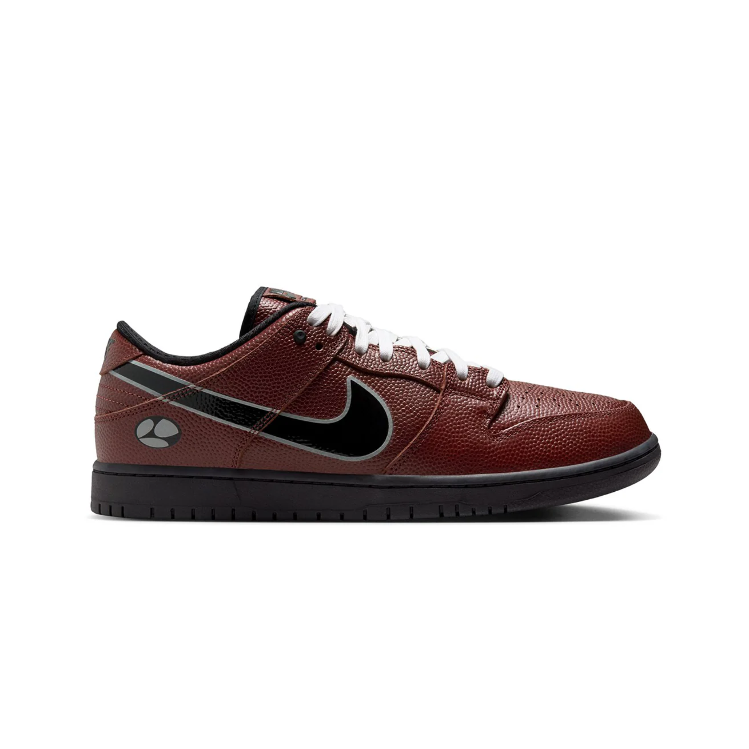 Nike Dunk Low SB x 'Football'Limosine Skateboards
