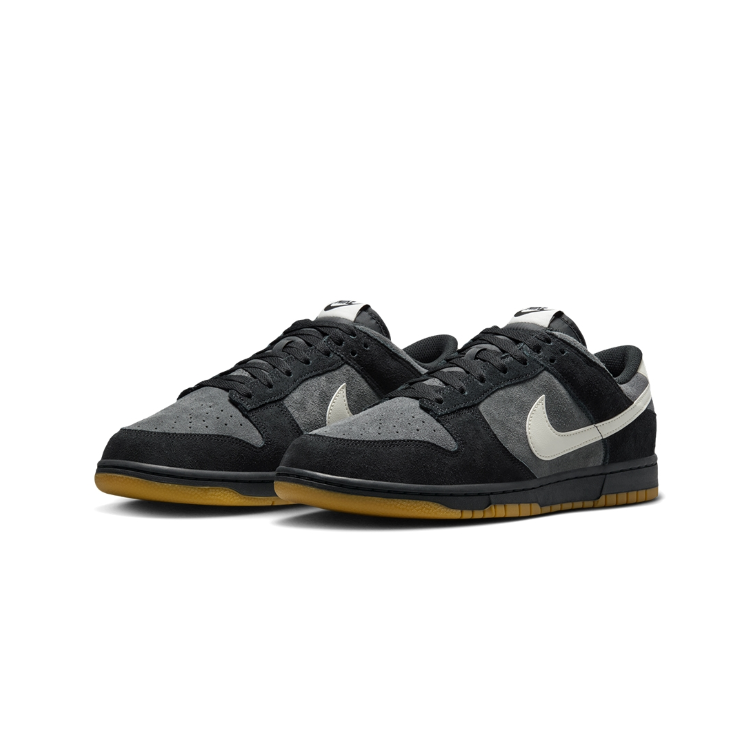 Nike Dunk Low Retro SE Black Anthracite Gum