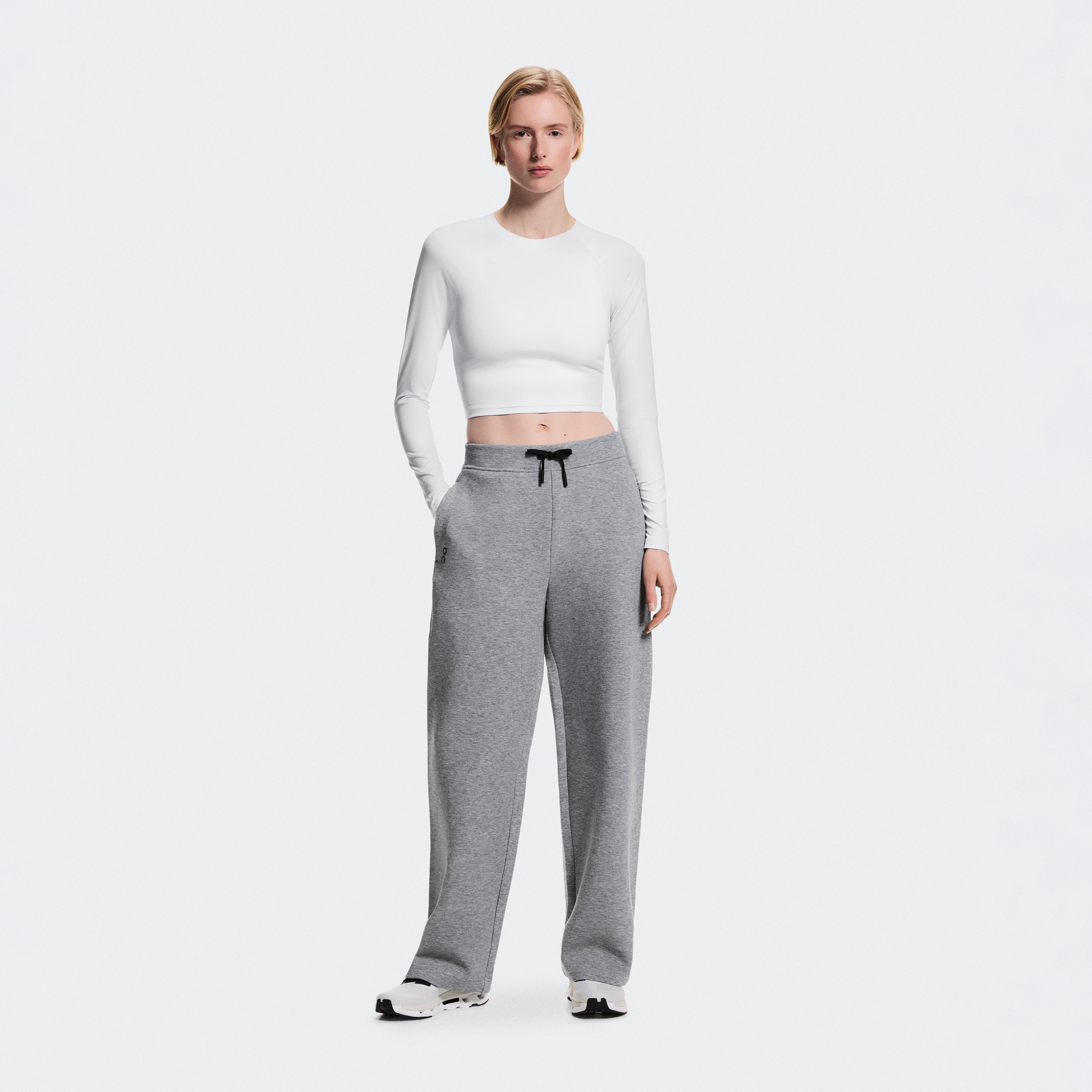 Focus Tech Sweatpants - Womens