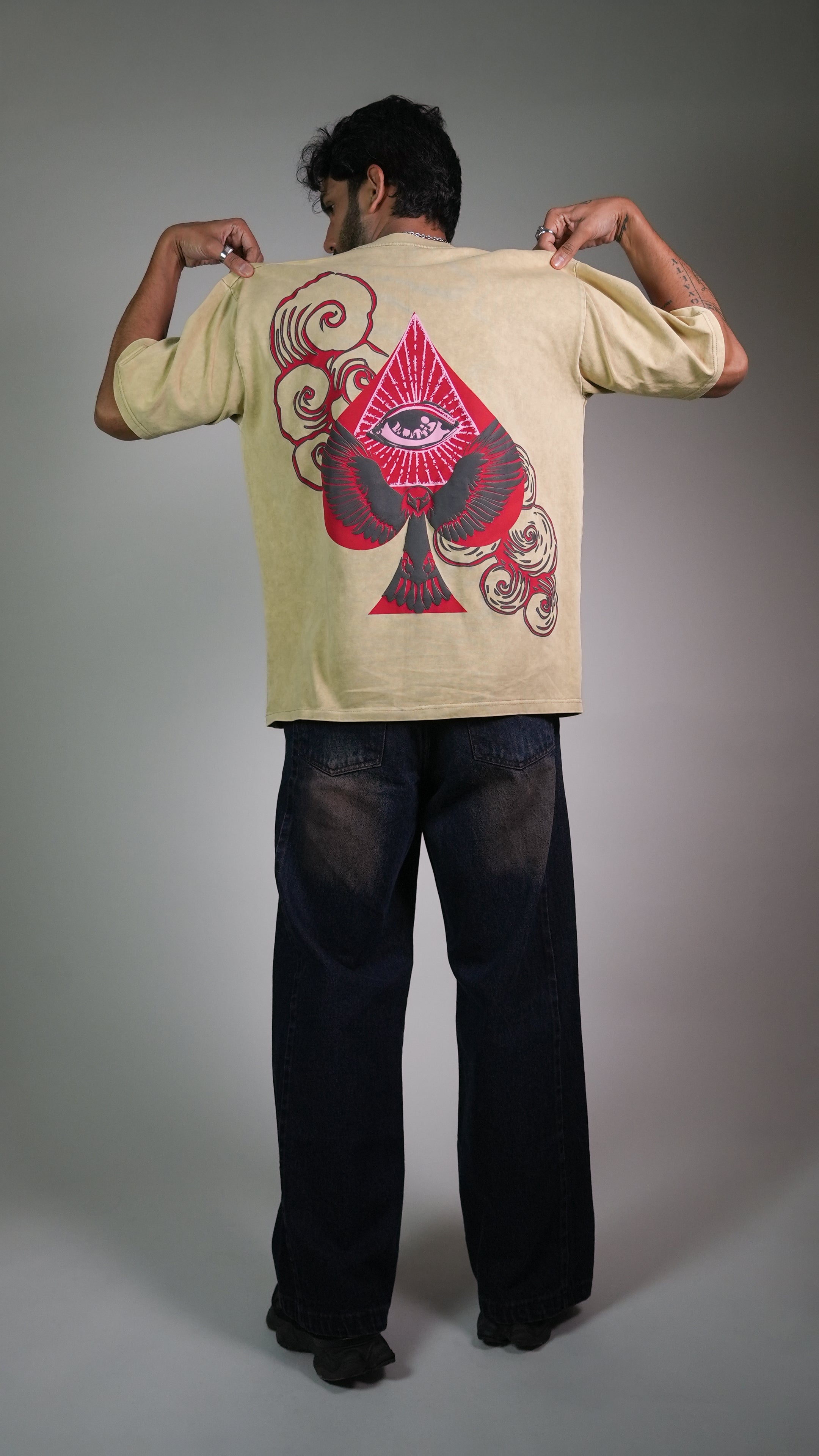SPADE OF SECRETS BEIGE ACIDWASH MEN’S OVERSIZED T-SHIRT