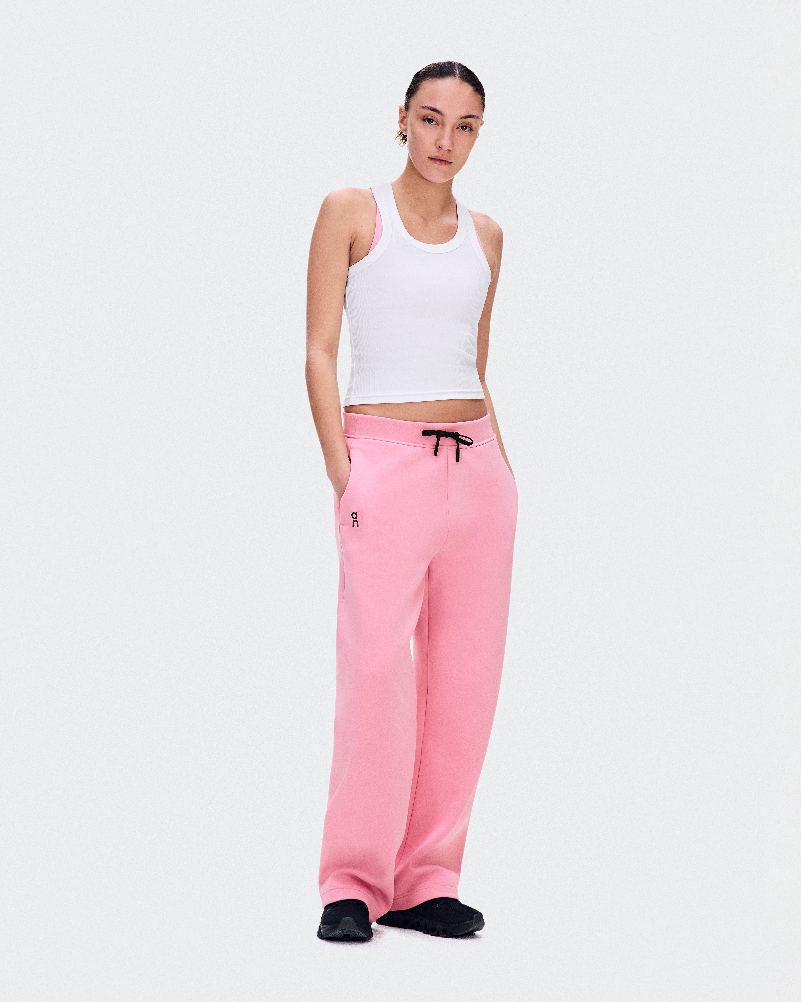 Focus Tech Sweatpants - Womens