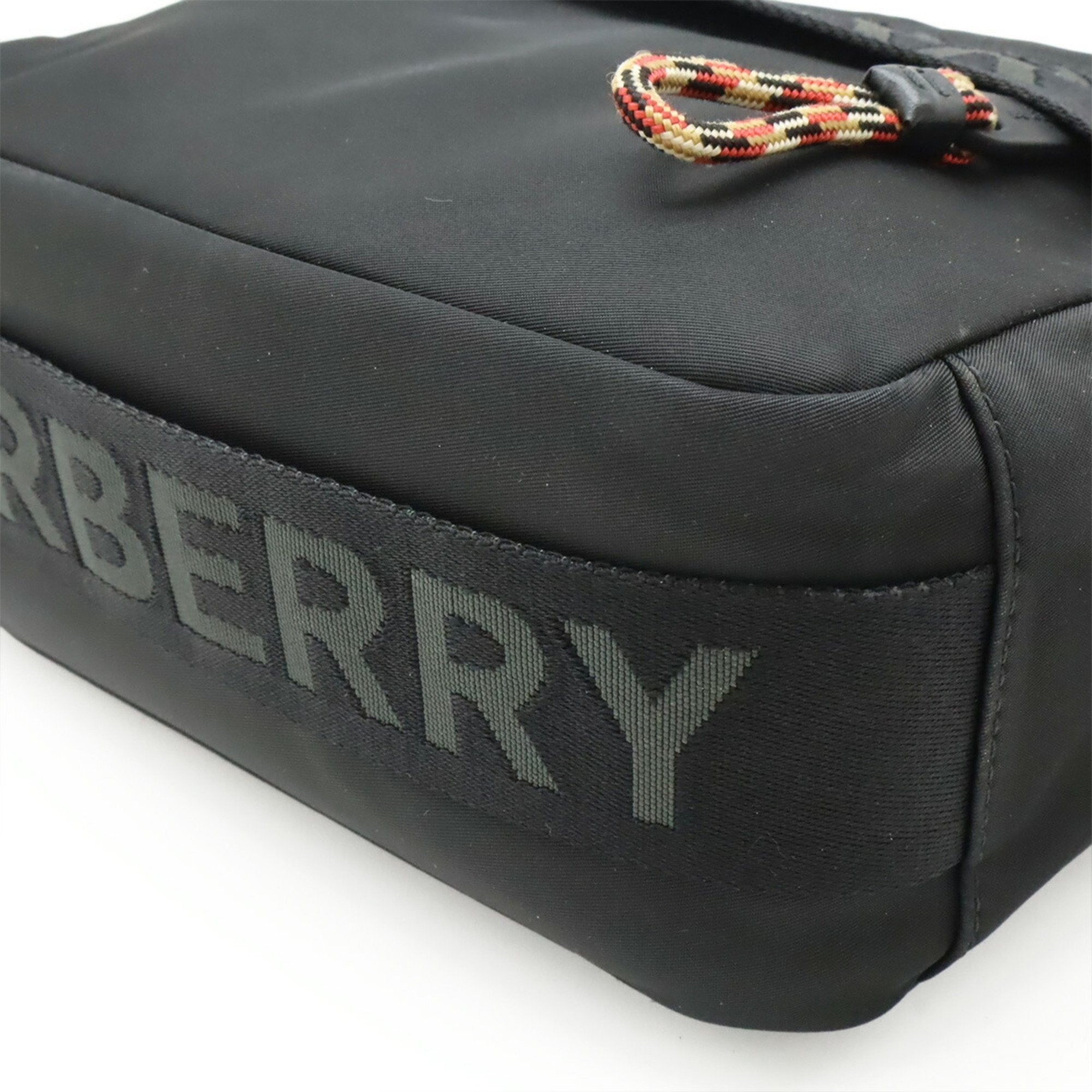 Burberry Nylon Leather Shoulder Bag (Pre-Owned)