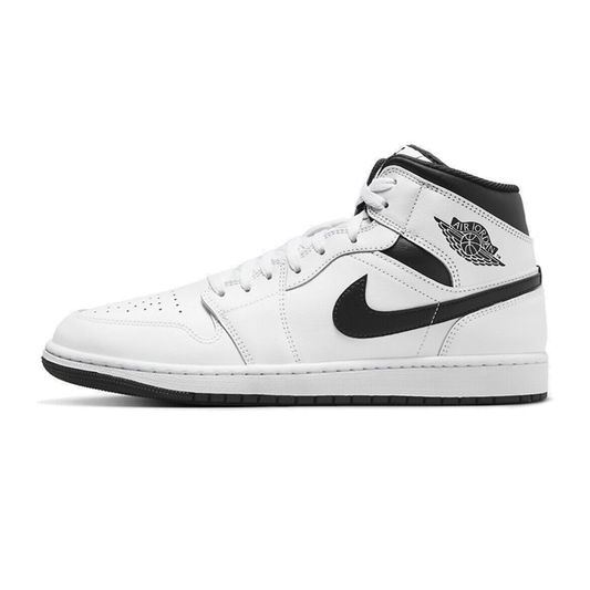 Jordan 1 Mid
Reverse Panda