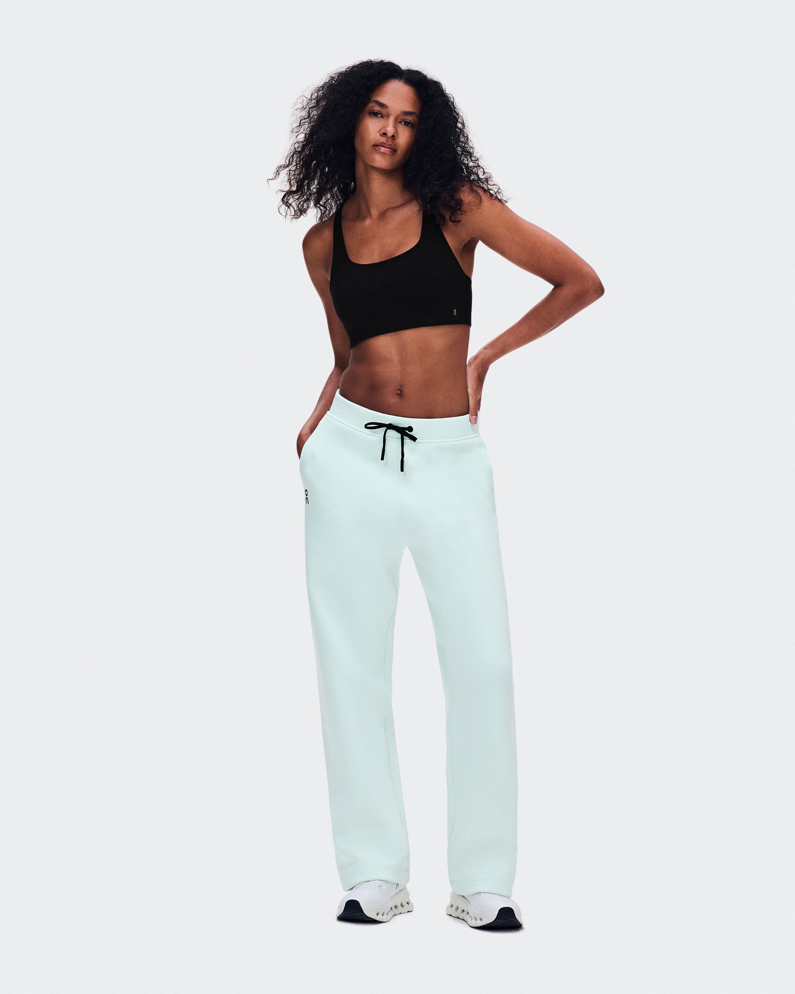Focus Tech Sweatpants - Womens
