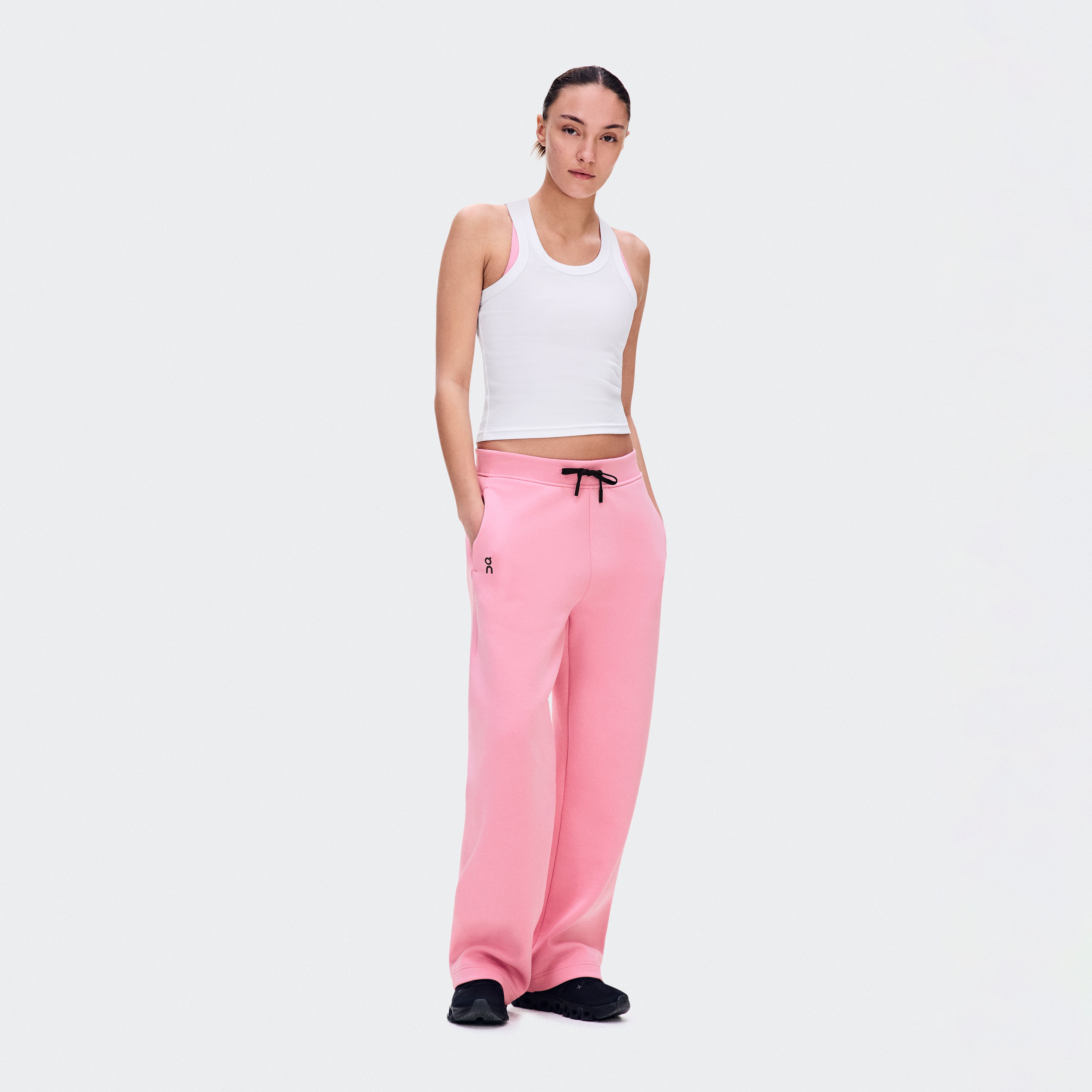 Focus Tech Sweatpants - Womens