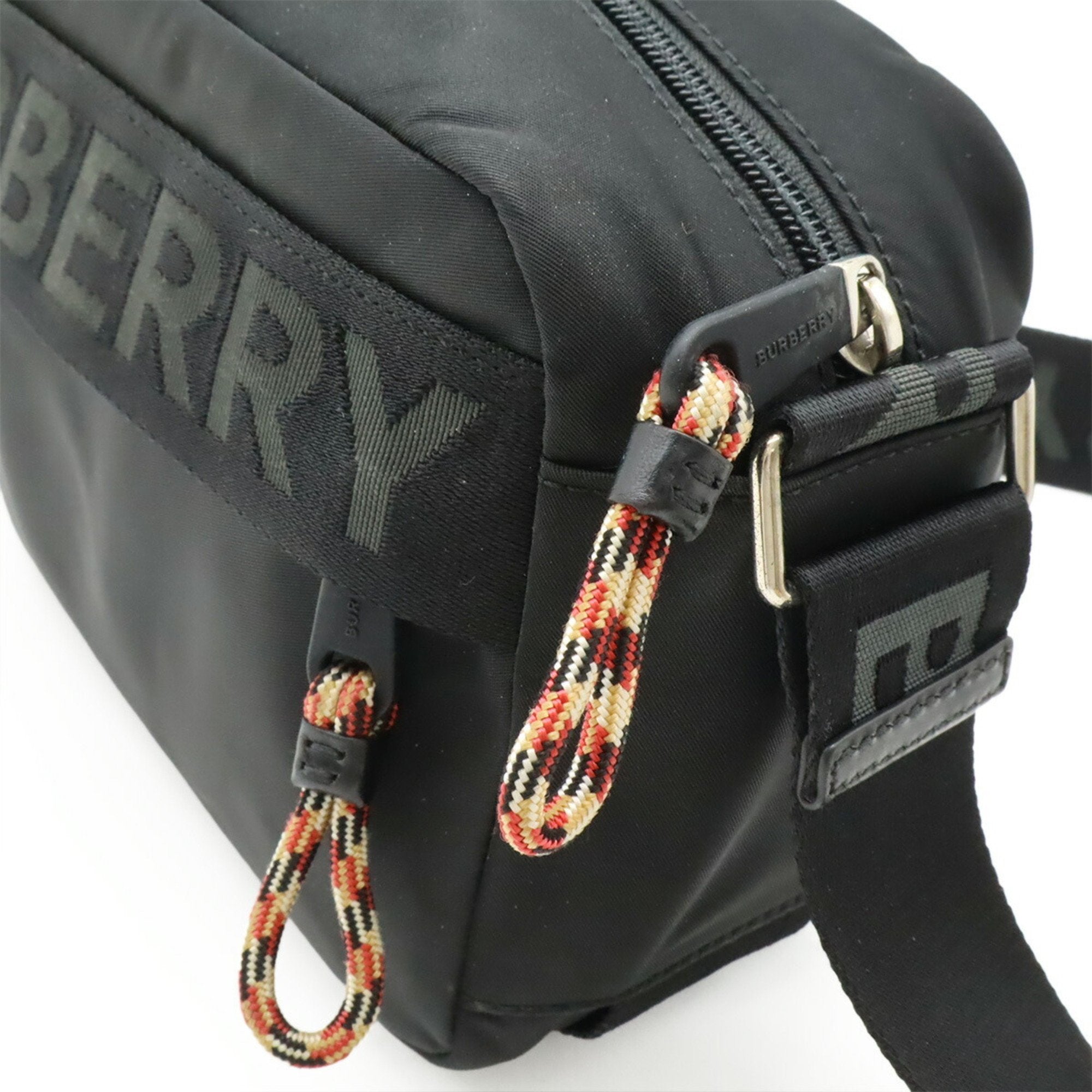 Burberry Nylon Leather Shoulder Bag (Pre-Owned)