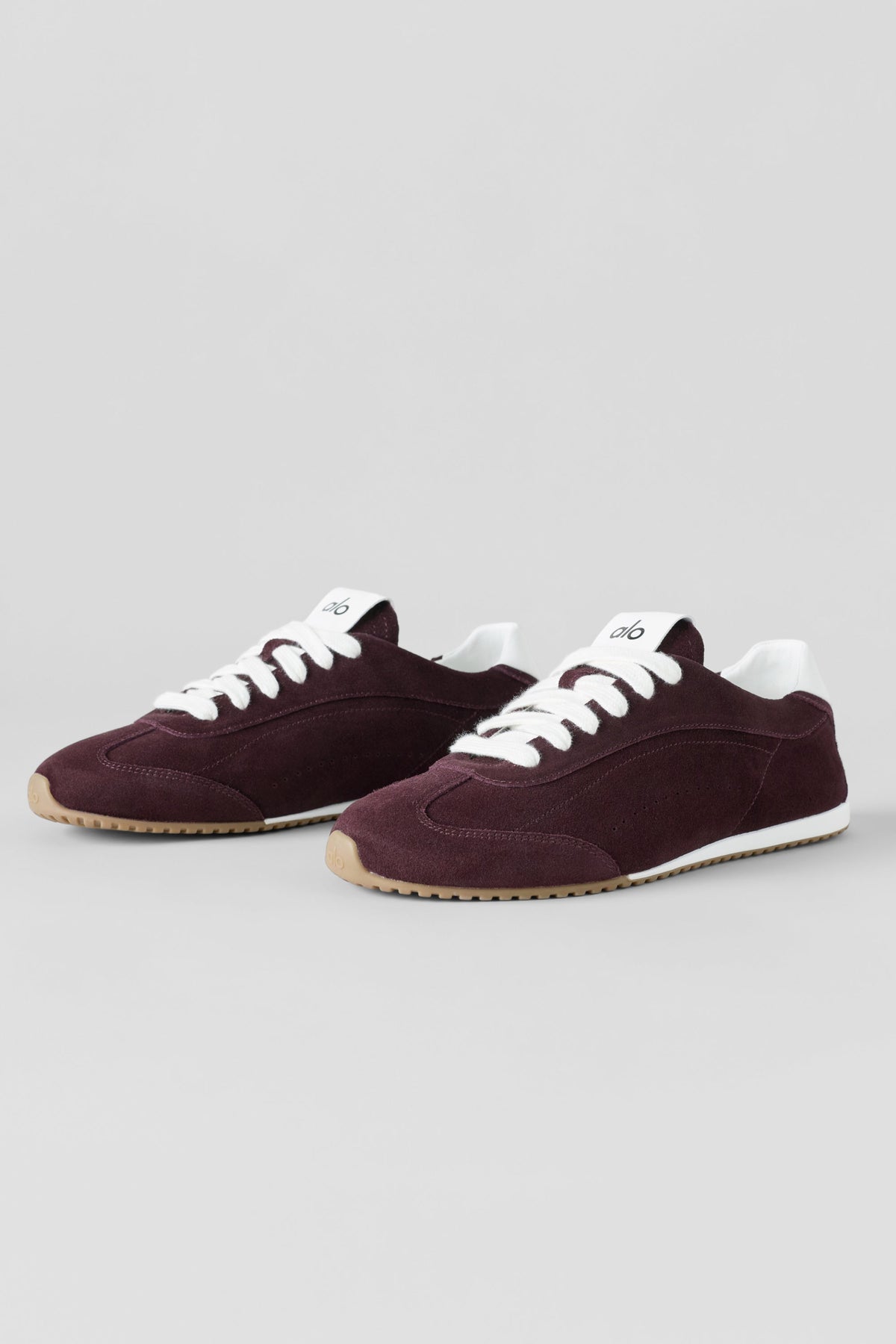 Alo Yoga ALO Sunset Sneaker (Unisex) - Rich Bordeaux