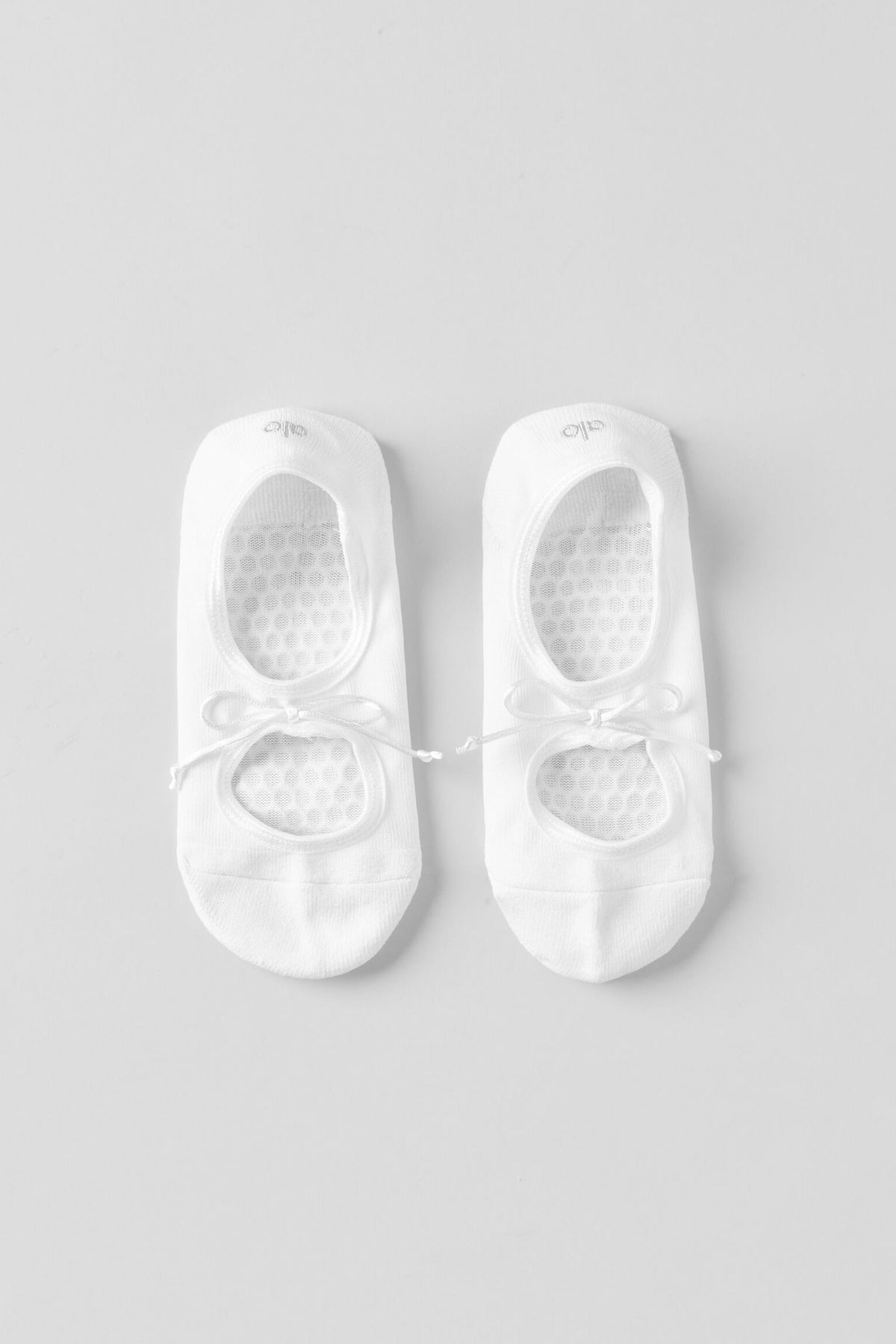 Alo Yoga Ballet Grip Sock - White