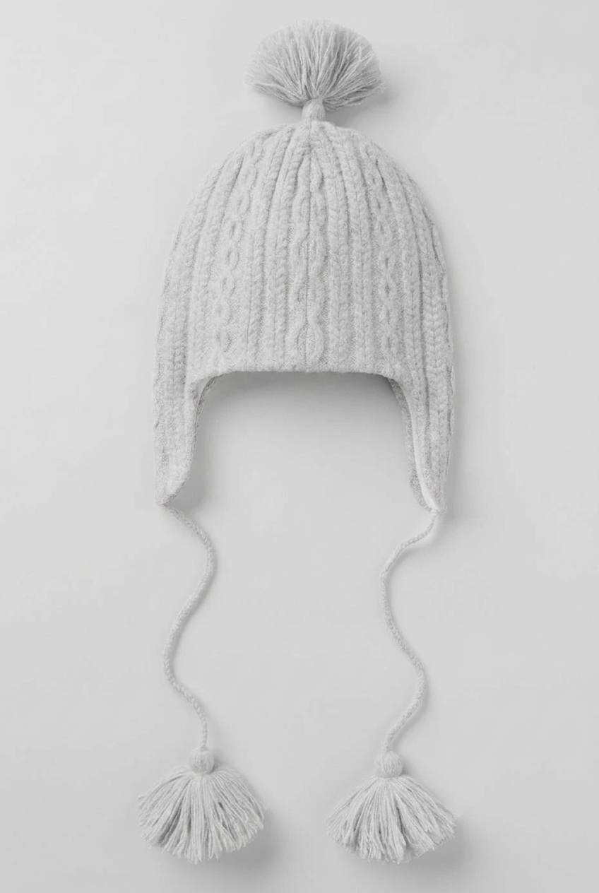 Alo Yoga Cable Knit Winter Bliss Earflap Beanie - Athletic Heather Grey