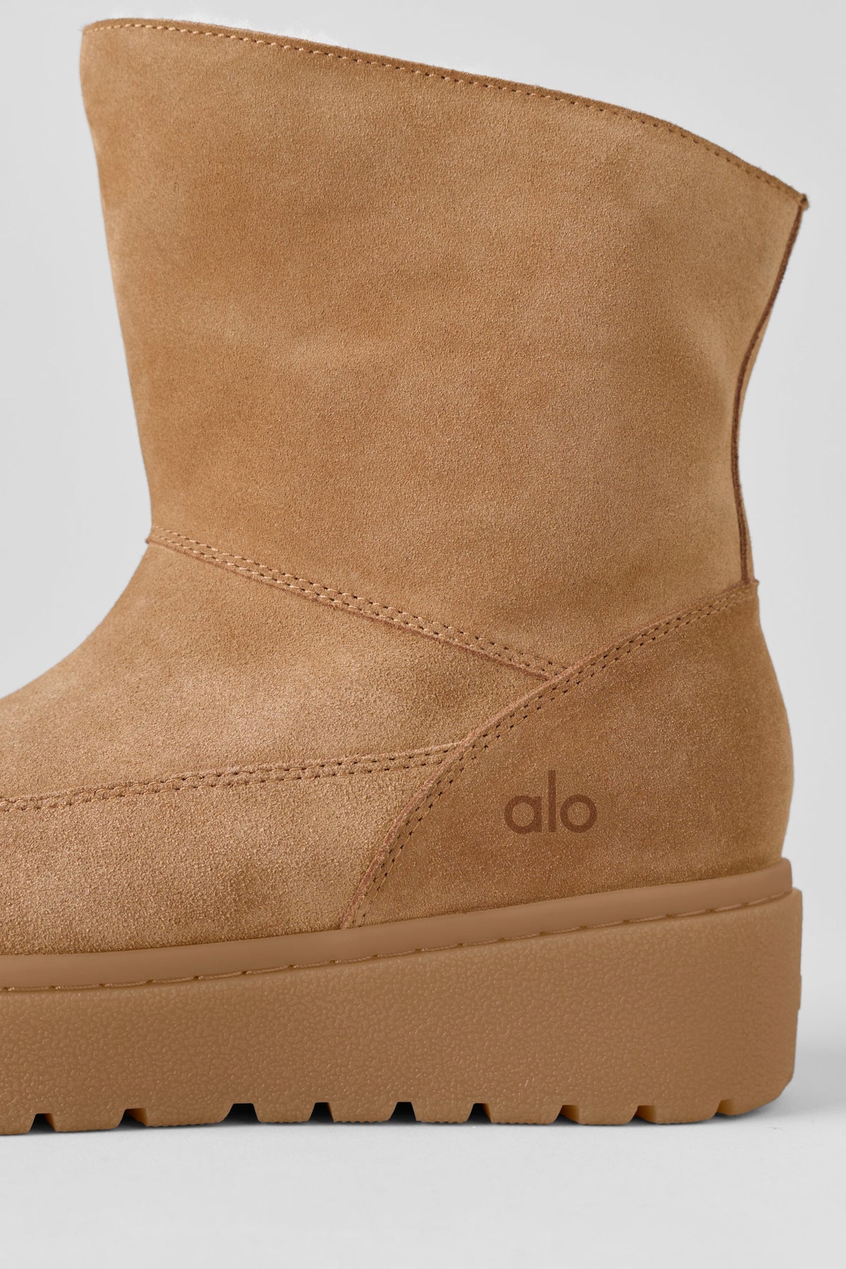 Alo Yoga ALO Malibu Boot - Rich Chestnut