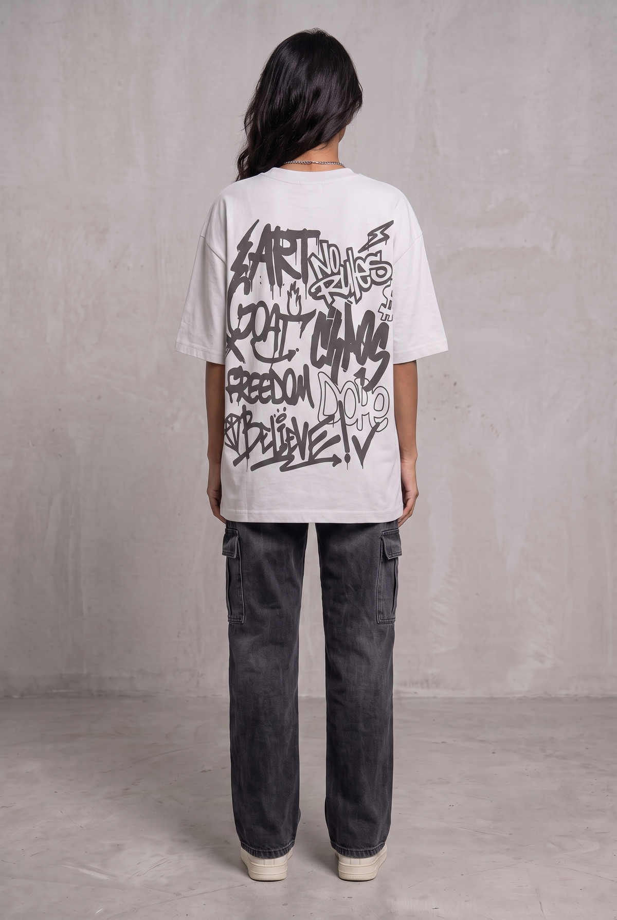 RUST GRAFFITI GREY WOMEN’S OVERSIZED T-SHIRT
