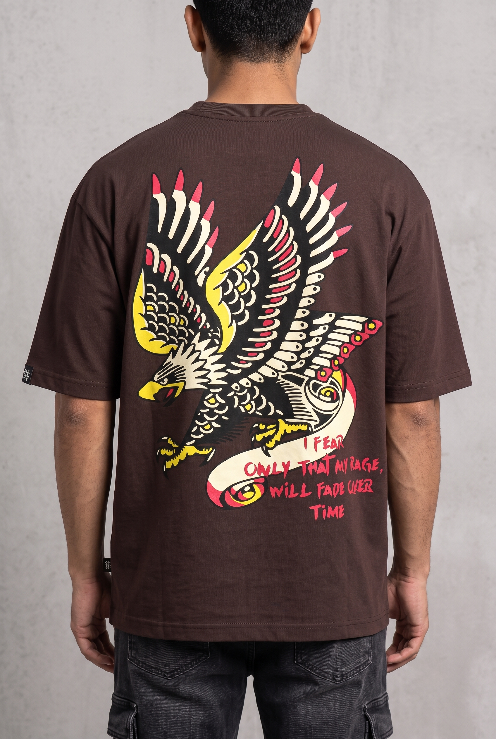 EAGLE EYE BROWN MEN’S OVERSIZED T-SHIRT