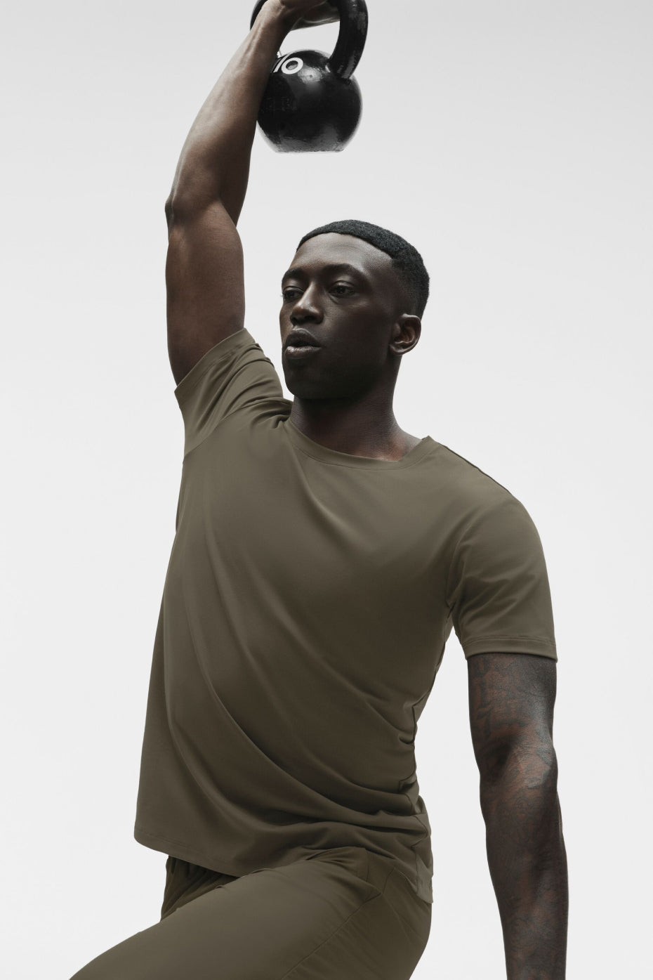Alo Yoga Conquer Reform Crewneck Short Sleeve - Olive Tree