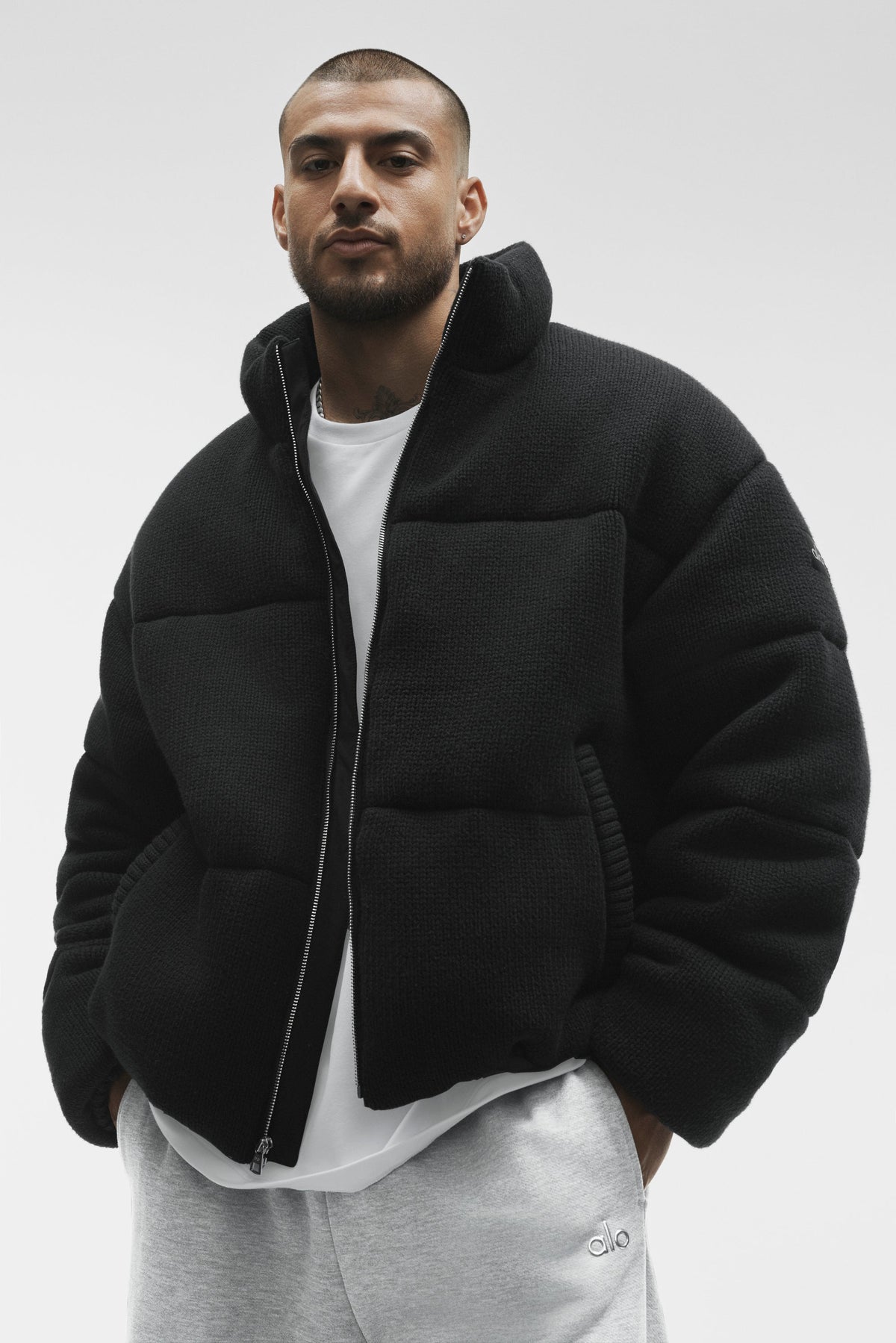 Alo Yoga Stage Sweater Puffer - Black
