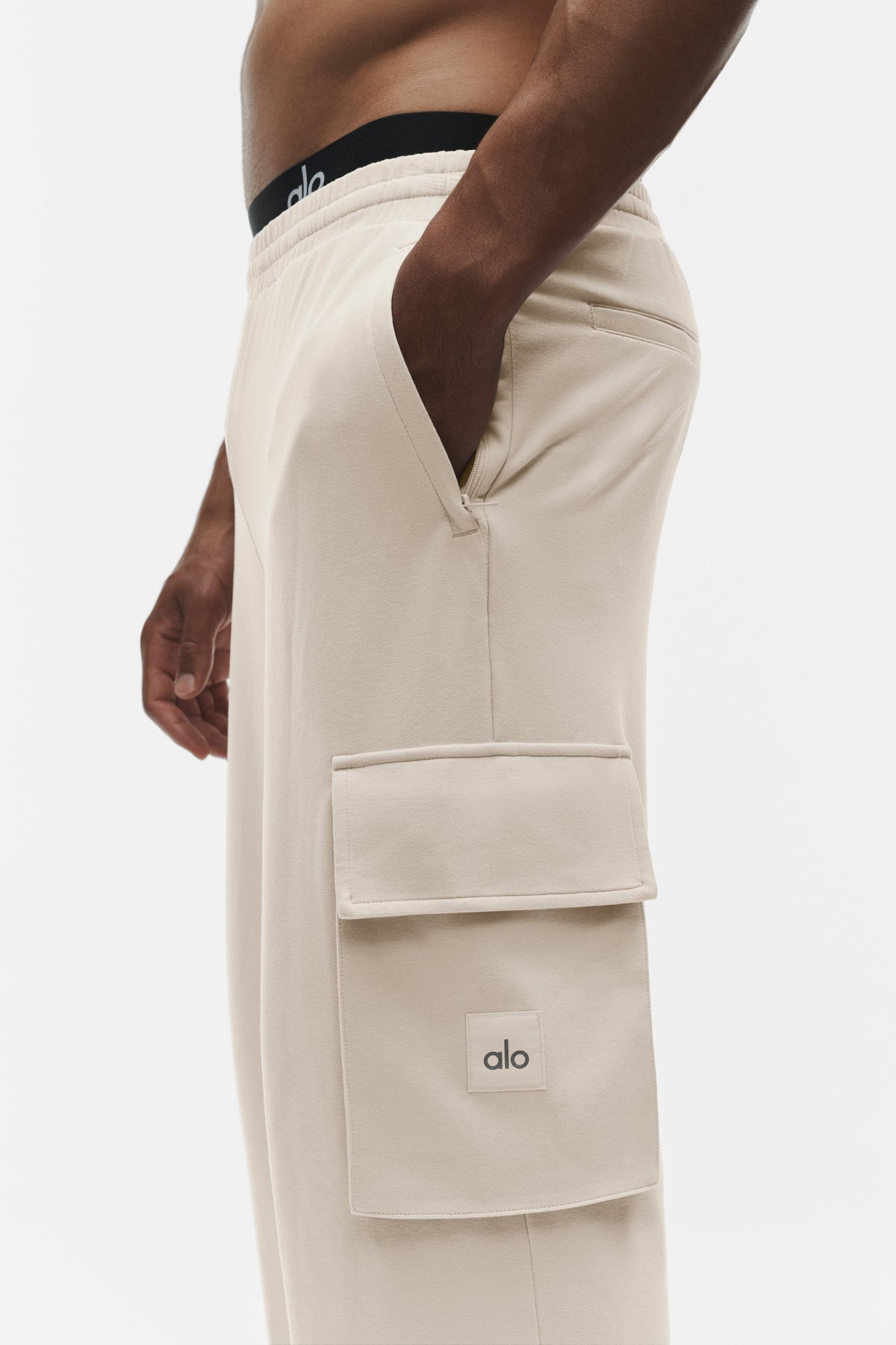 Alo Yoga Double Take Cargo Pant - Bone