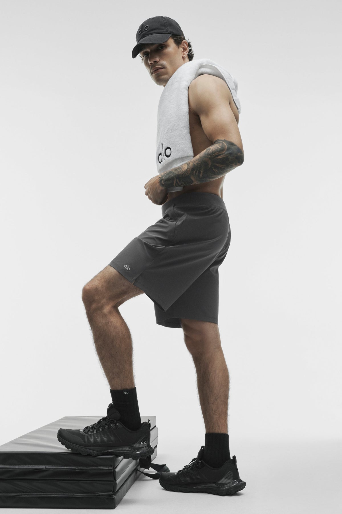 Alo Yoga 5" Repetition Short - Anthracite