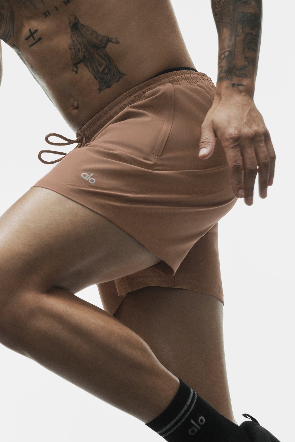 Alo Yoga 5" Circuit Short - Java Brown