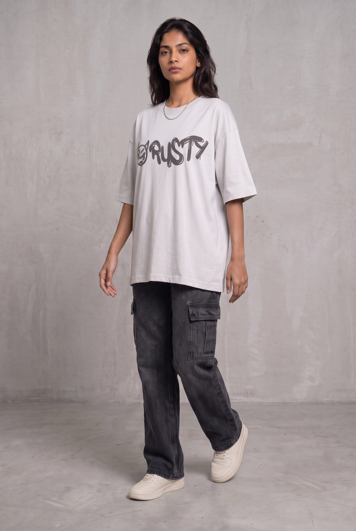 RUST GRAFFITI GREY WOMEN’S OVERSIZED T-SHIRT