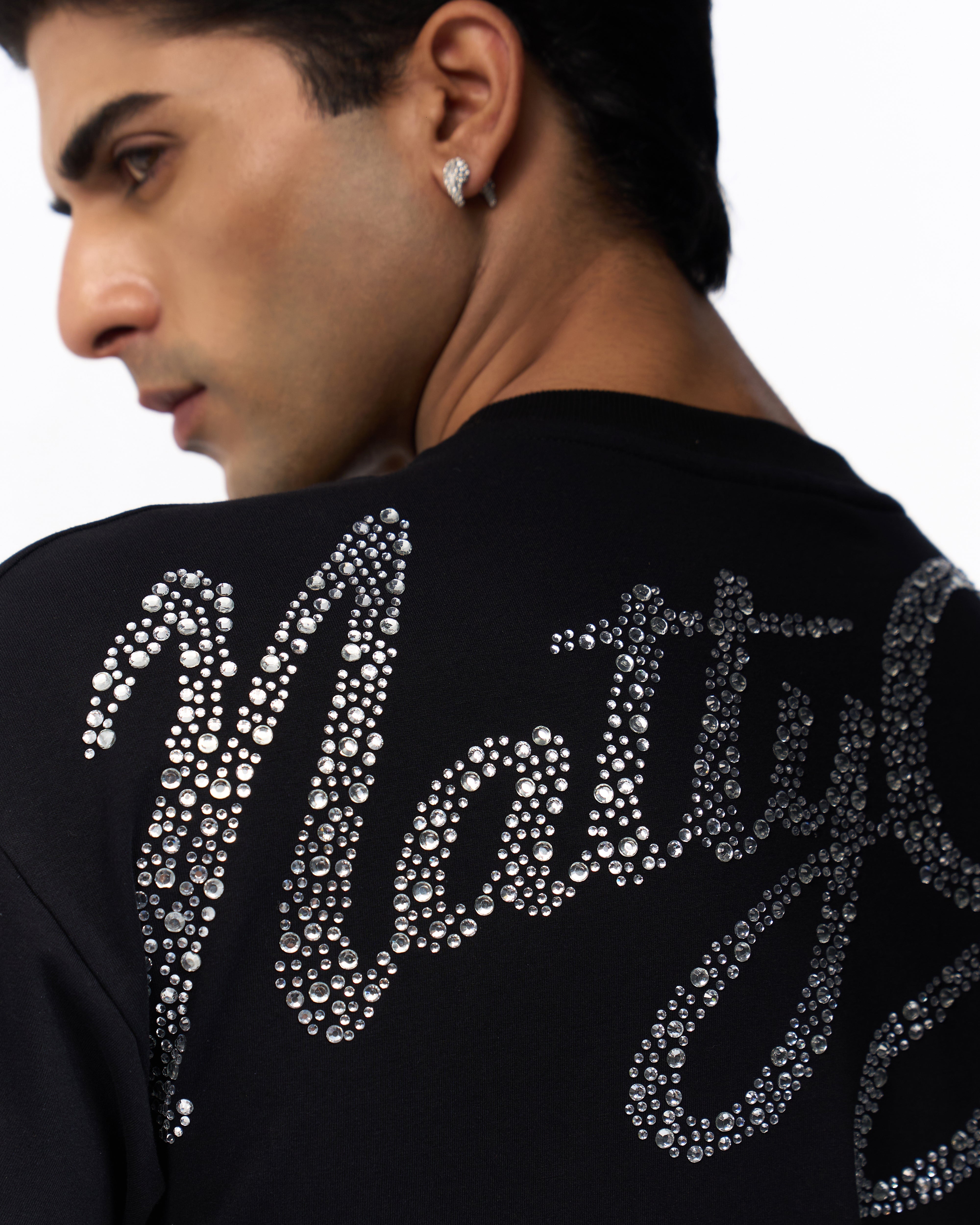 DIAMOND SCRIPT TEE
