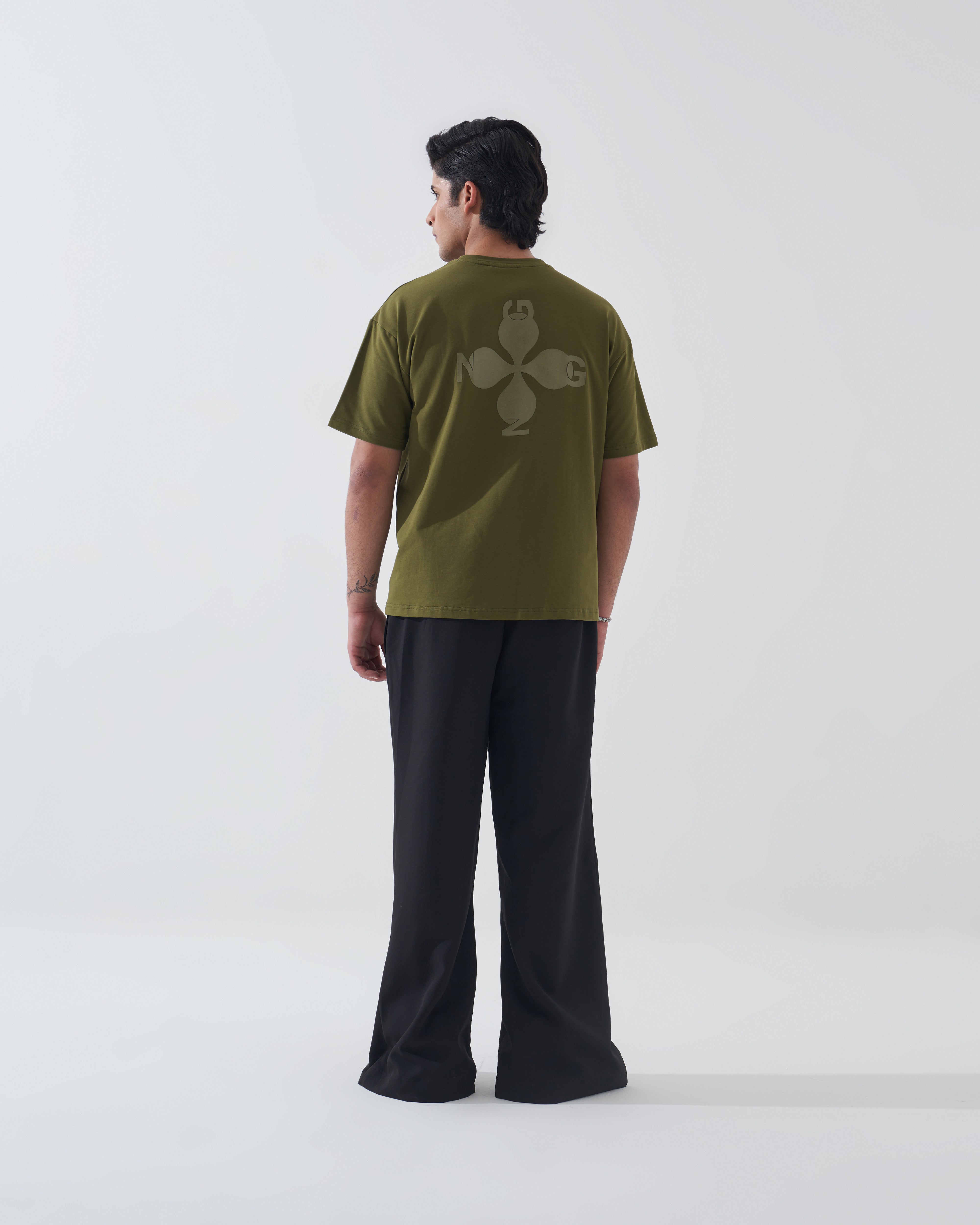 BASIC : OLIVE GREEN