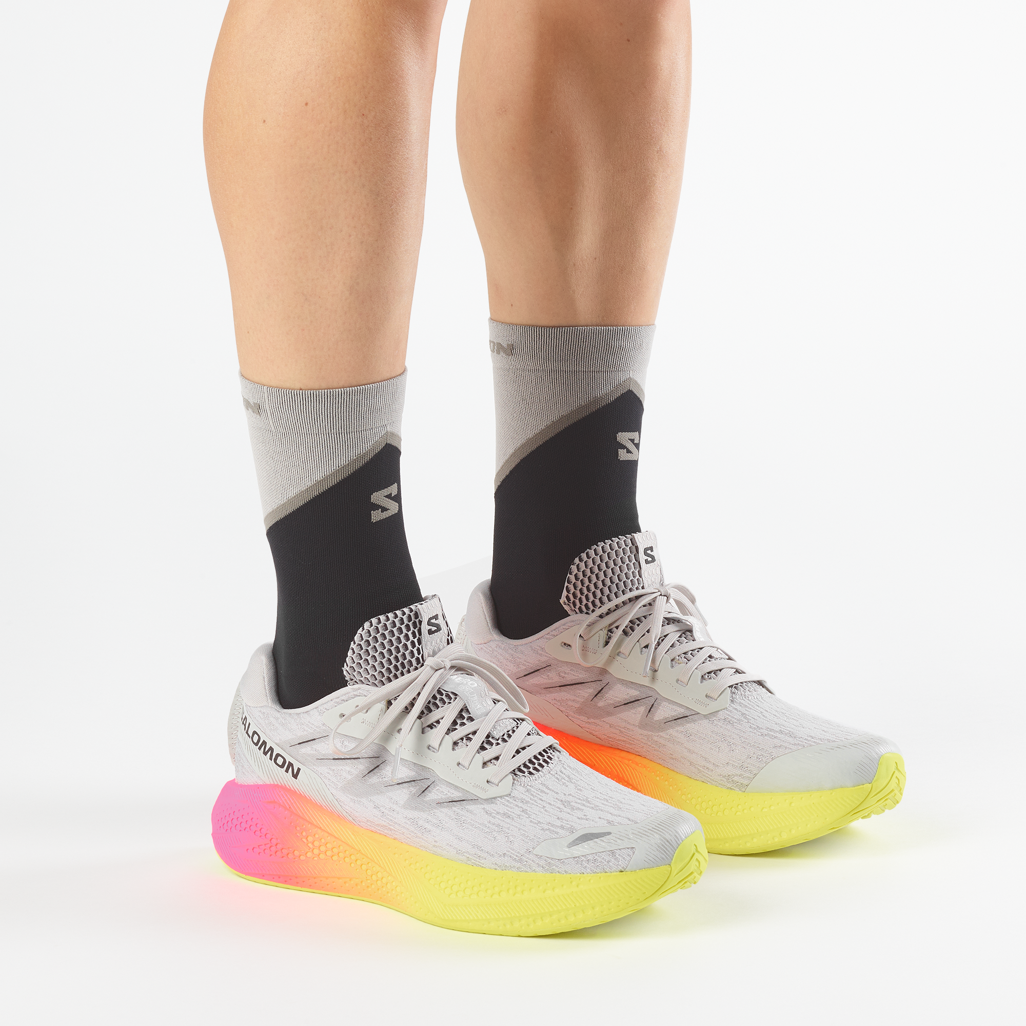 AERO GLIDE 4 GRADIENT Gray Violet / Safety Yellow / Black