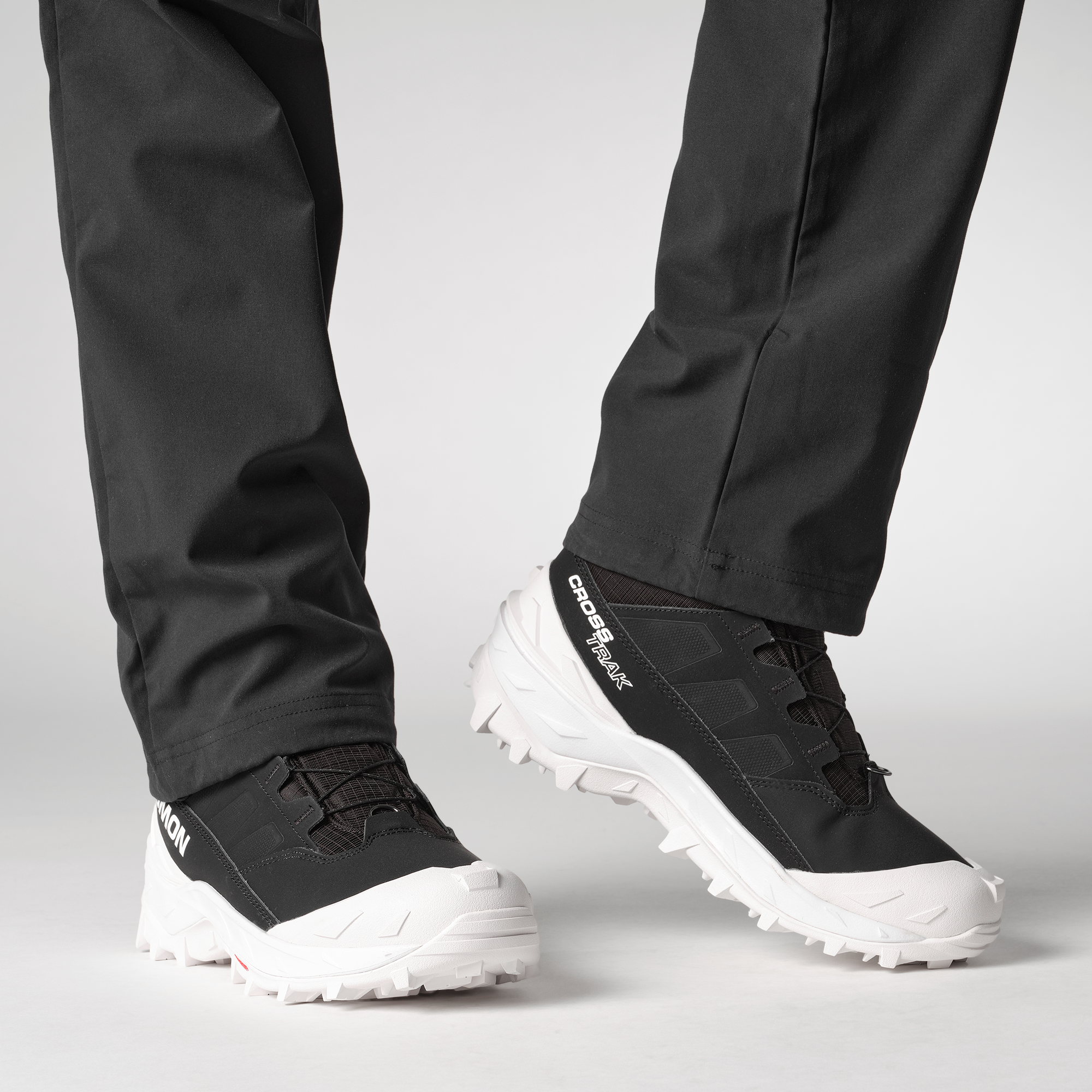 CROSSTRAK POWDER WATERPROOF Black / Black / White