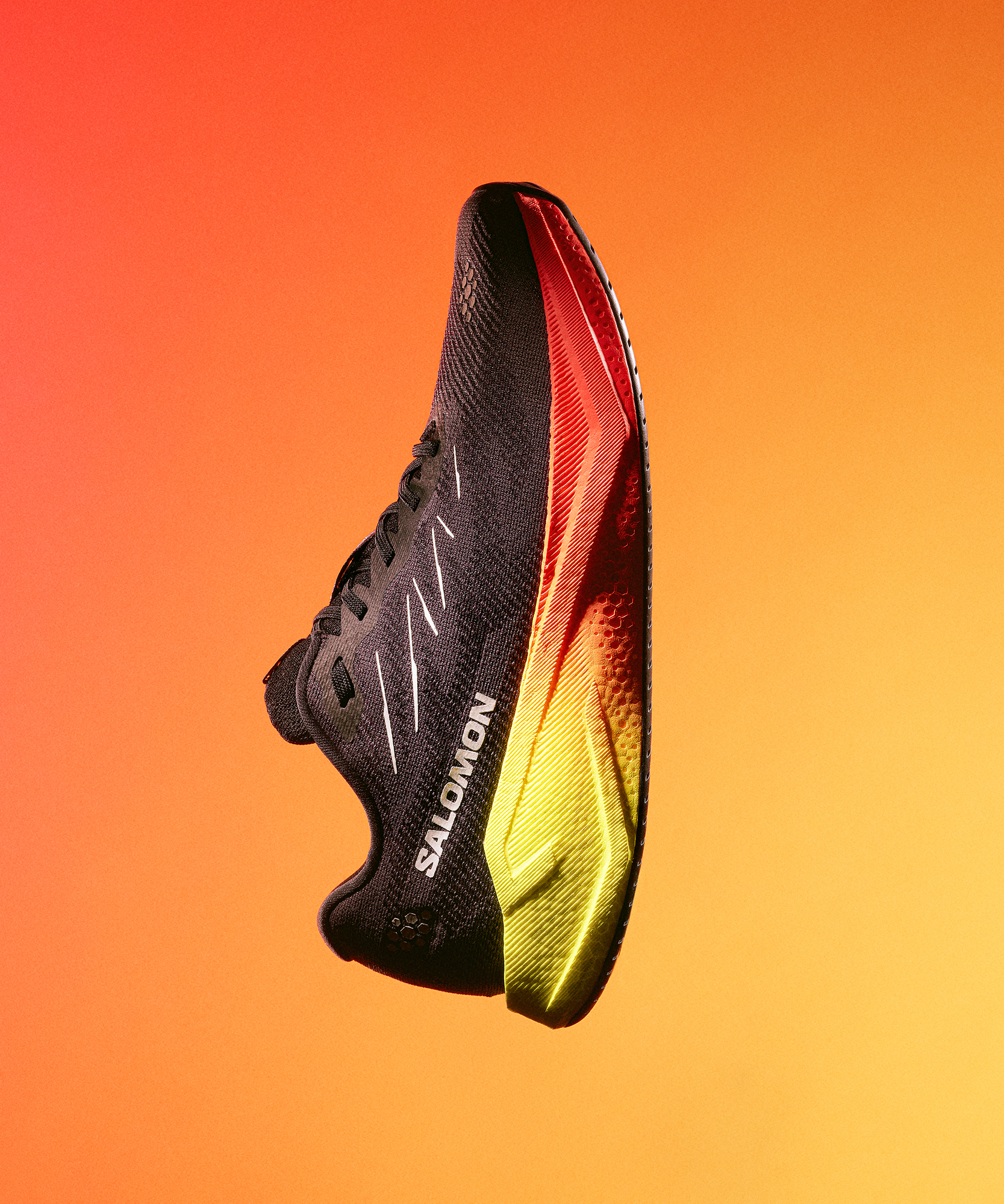 AERO BLAZE 4 GRADIENT Black / White / Safety Yellow