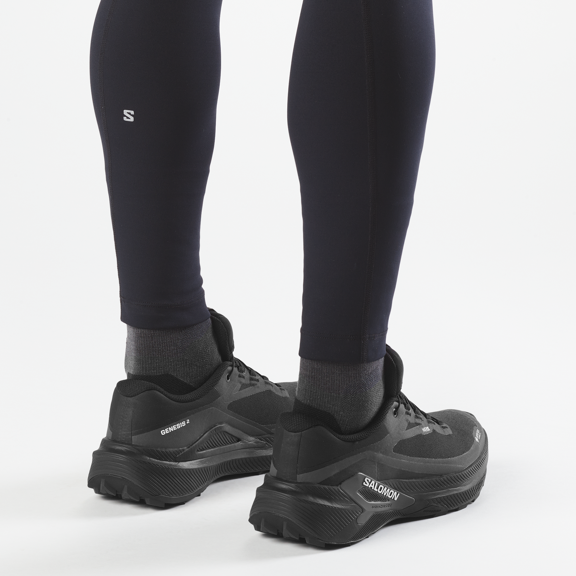 GENESIS 2 GTX Black / Black / White