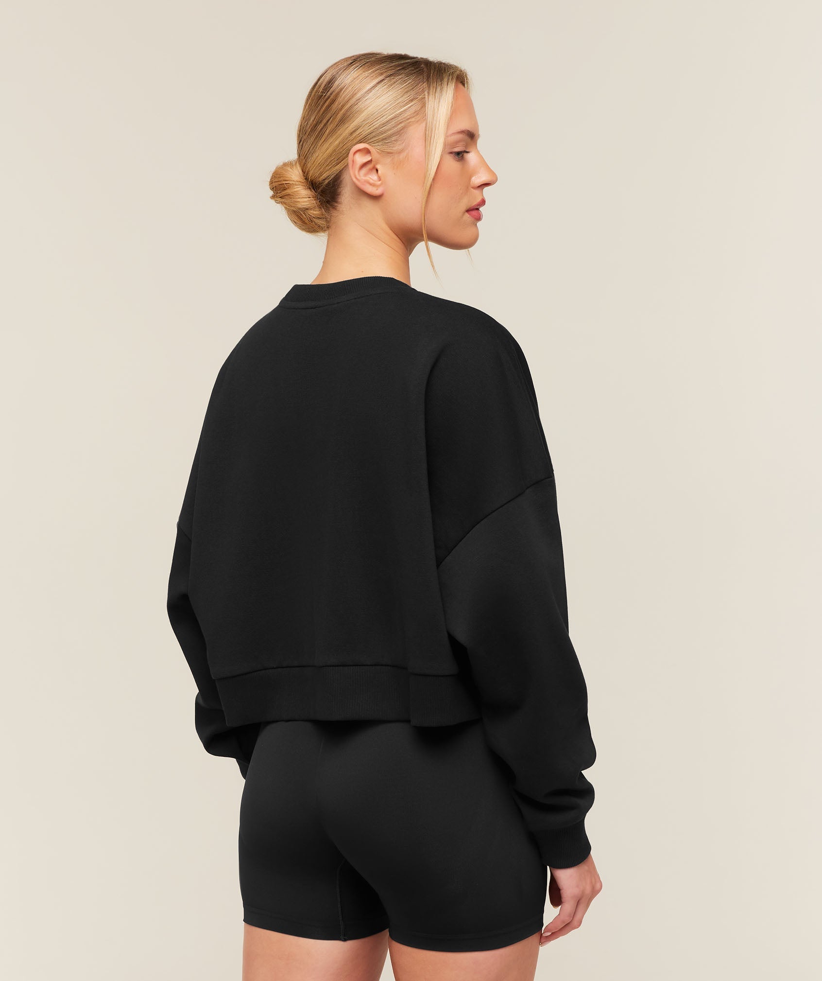 Training Oversized Boxy Sweatshirt
