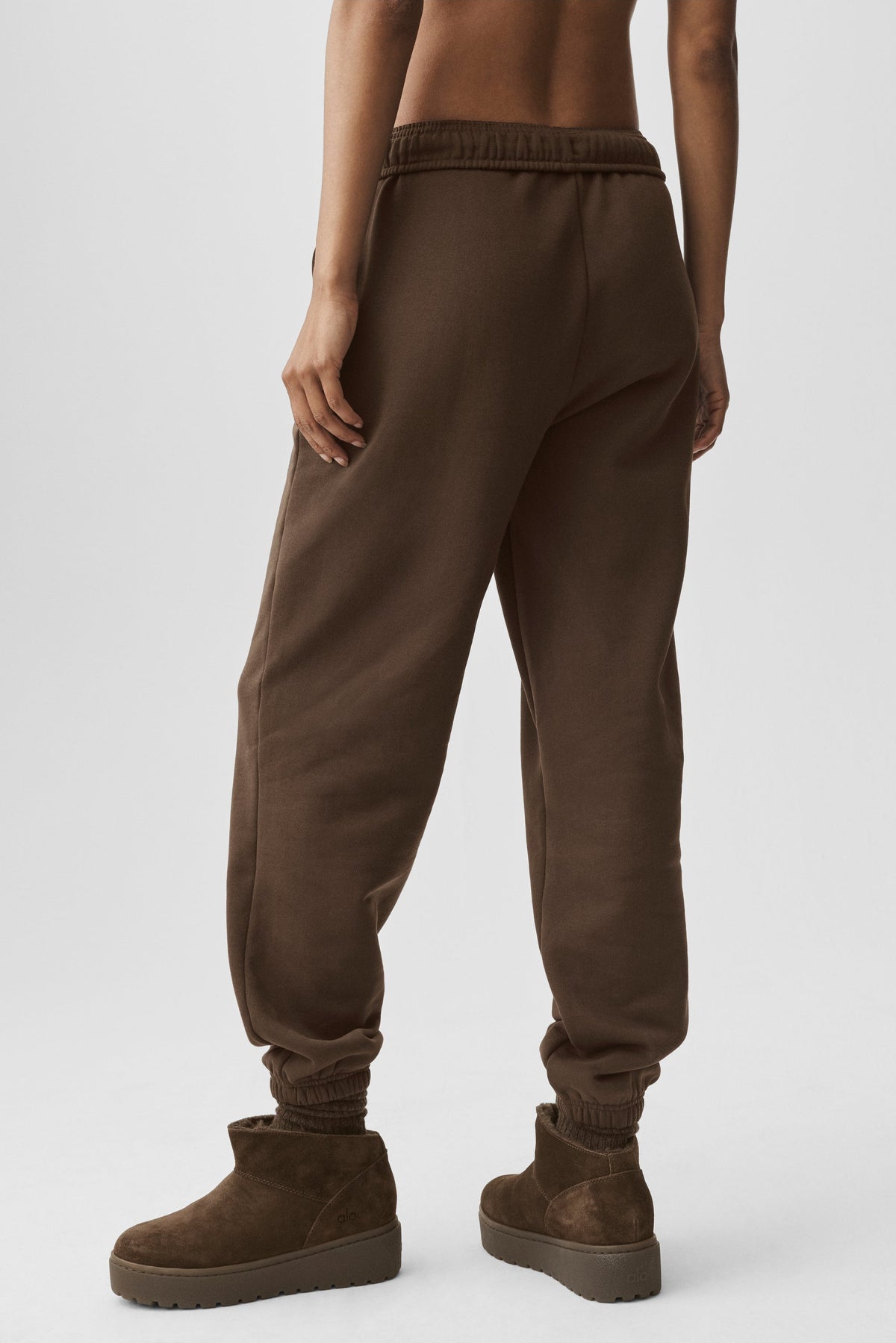 Alo Yoga Accolade Sweatpant - Espresso
