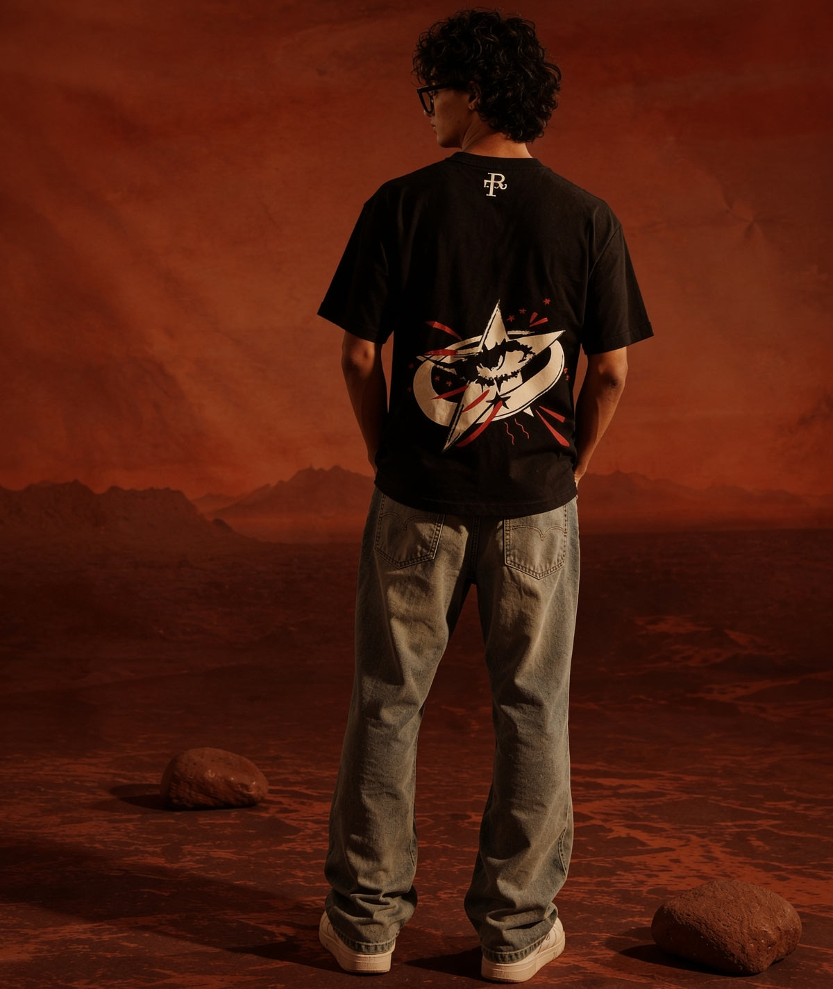 STARGAZE TEE - BLACK