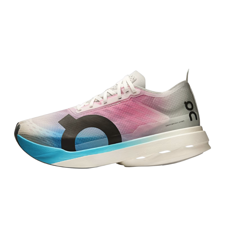 On Running Cloudboom Strike White Horizon (W)