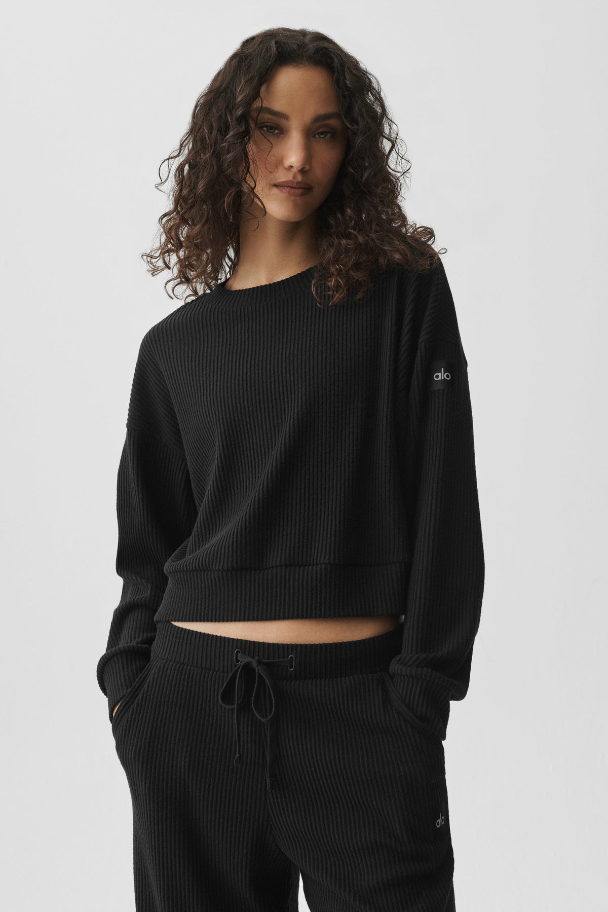 Alo Yoga Muse Crew Neck Pullover - Black