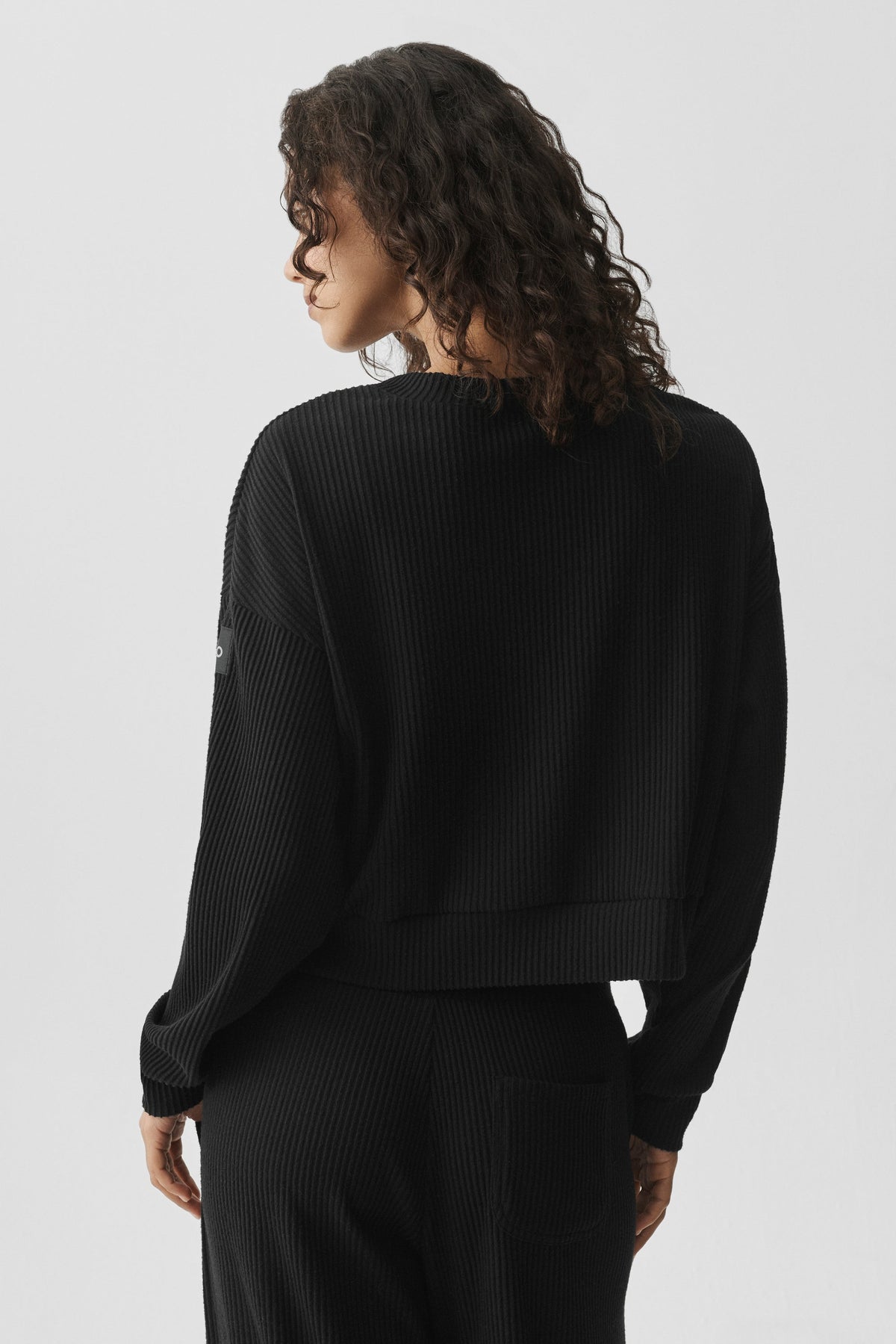 Alo Yoga Muse Crew Neck Pullover - Black