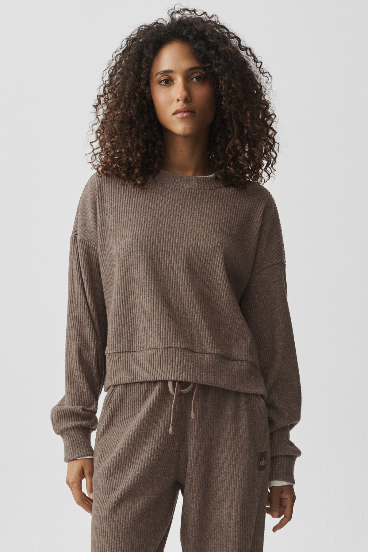 Alo Yoga Muse Crew Neck Pullover - Java Brown Heather