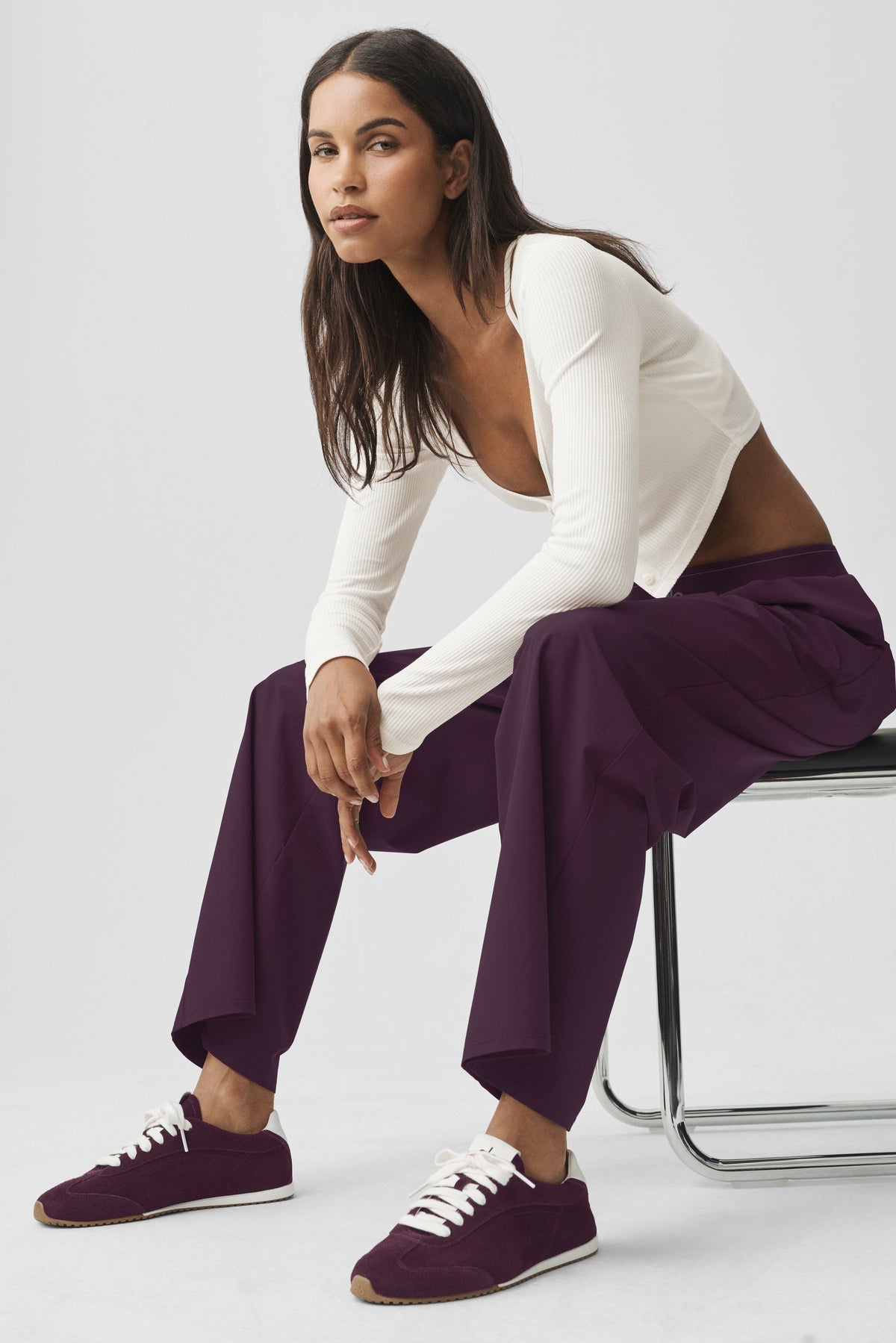 Alo Yoga Suit Up Trouser (Short) - Rich Bordeaux
