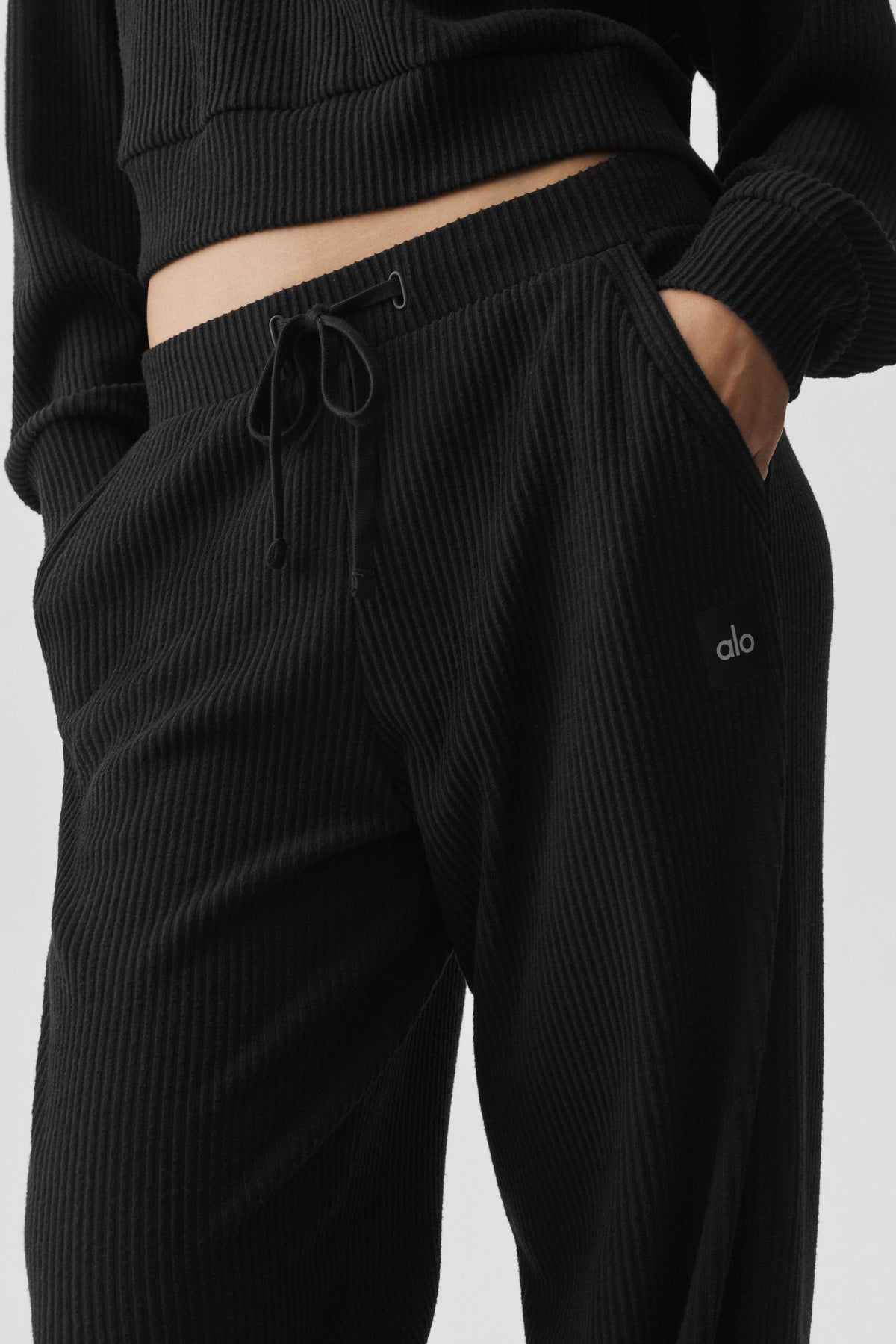Alo Yoga Muse Wide Leg Pant - Black