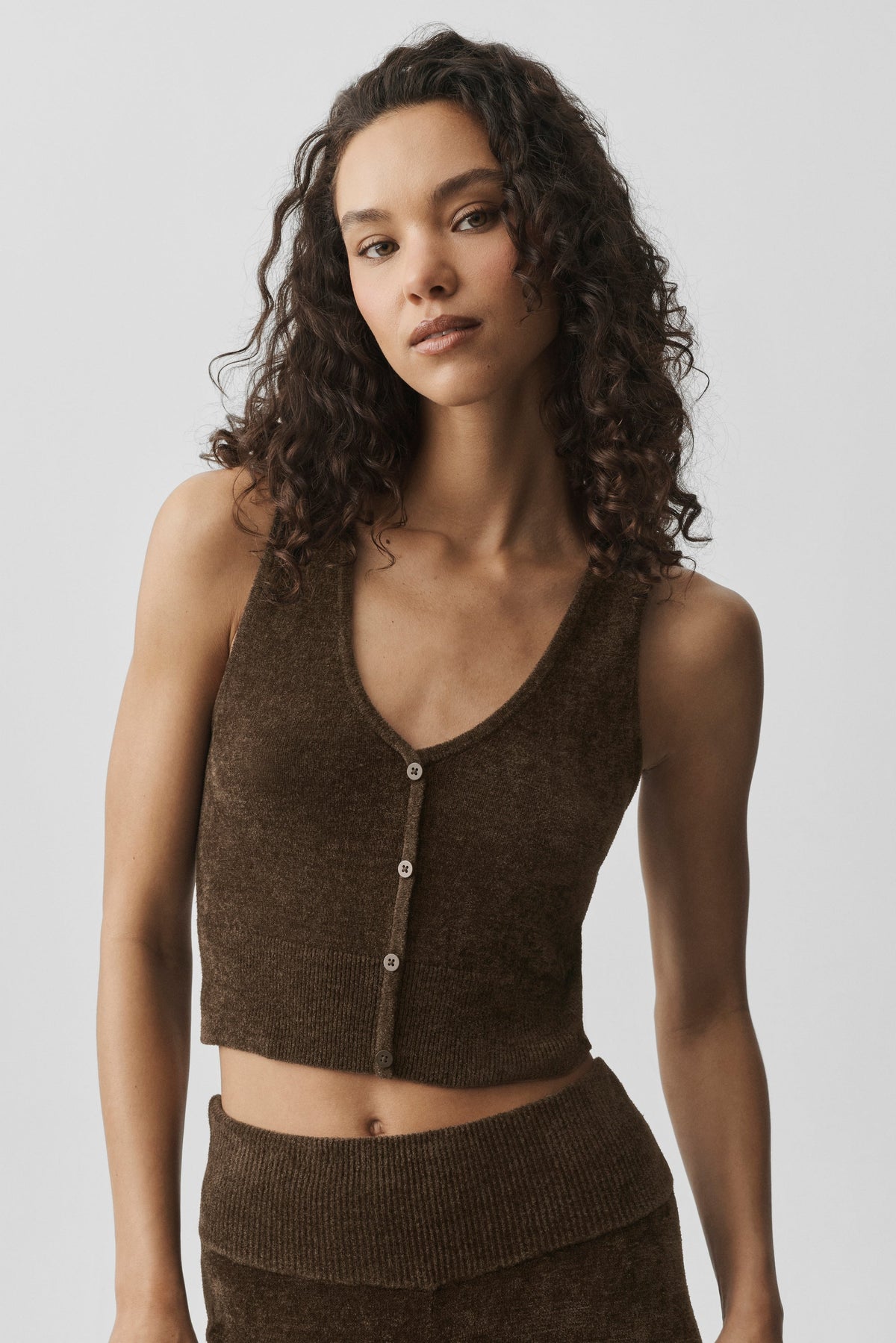 Alo Yoga Micro Chenille Button Down Tank - Espresso