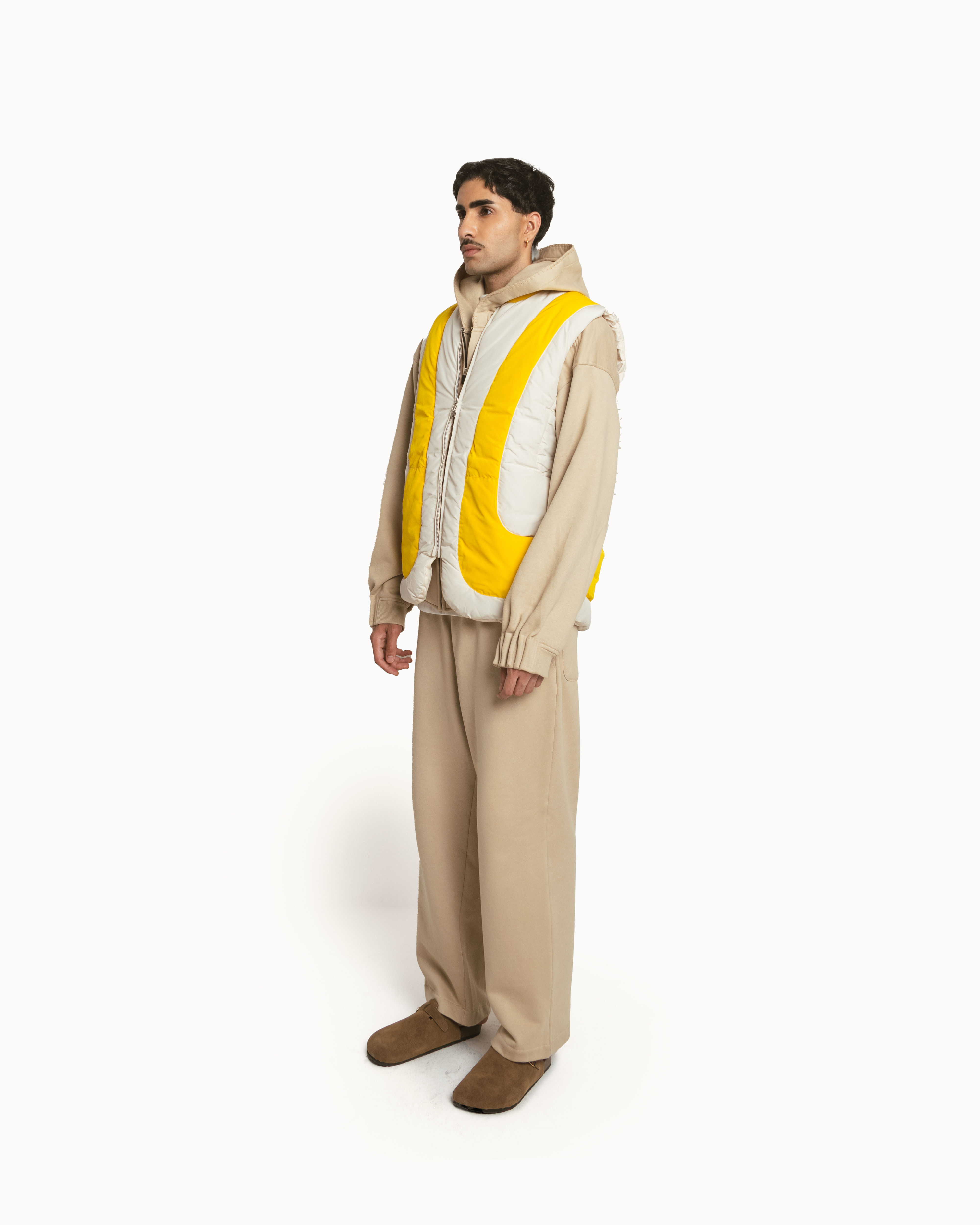 Puffer Jacket Sleeveless in Yellow Cream