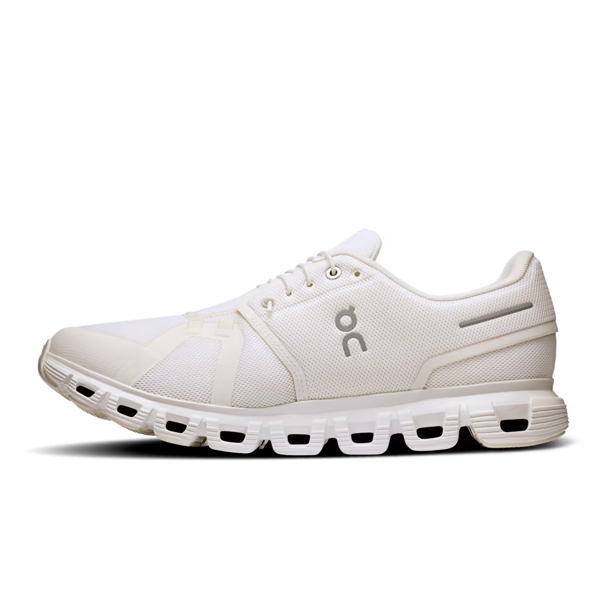 On Running Cloud 6 All White