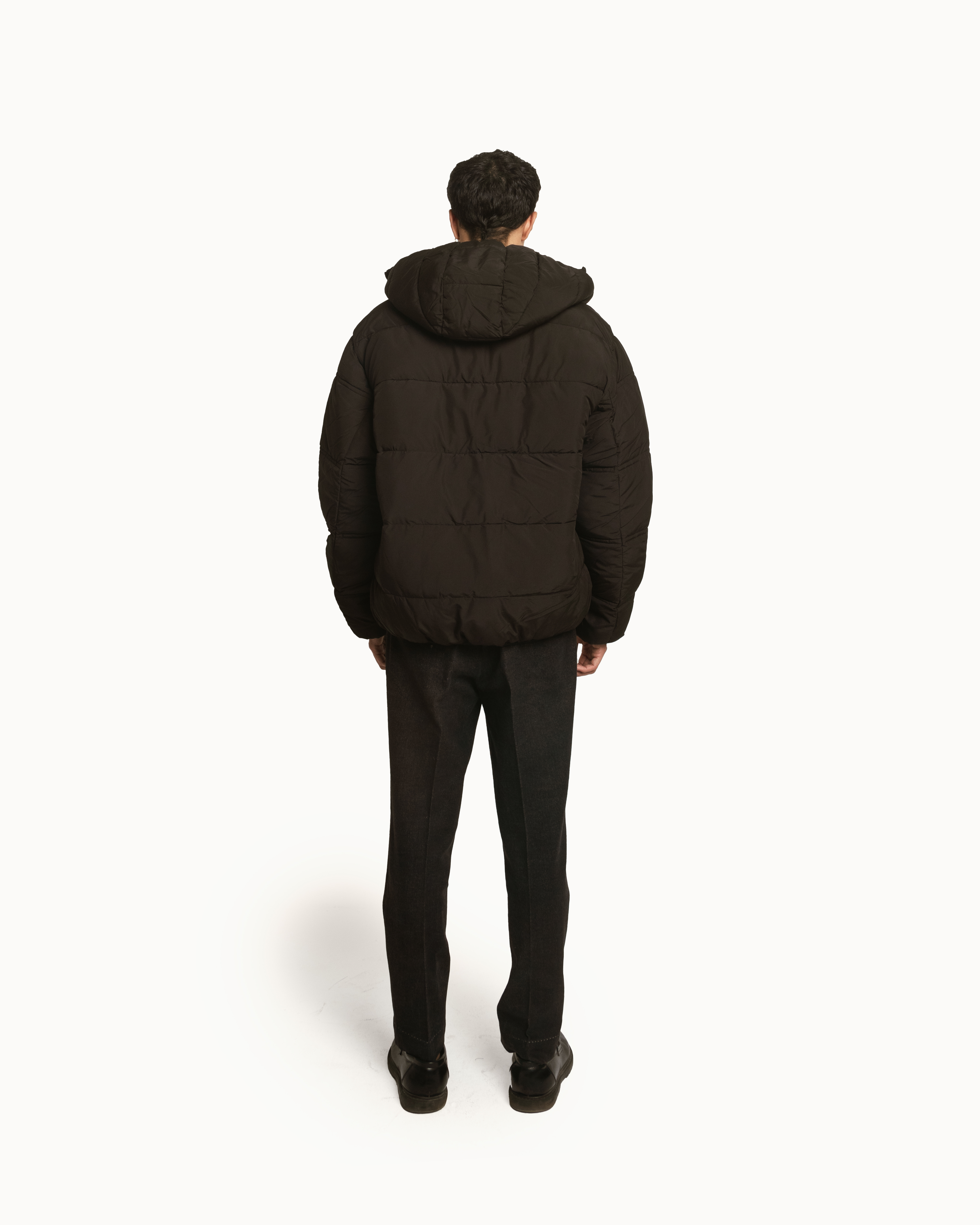 Puffer Jacket Full Sleeves in Black