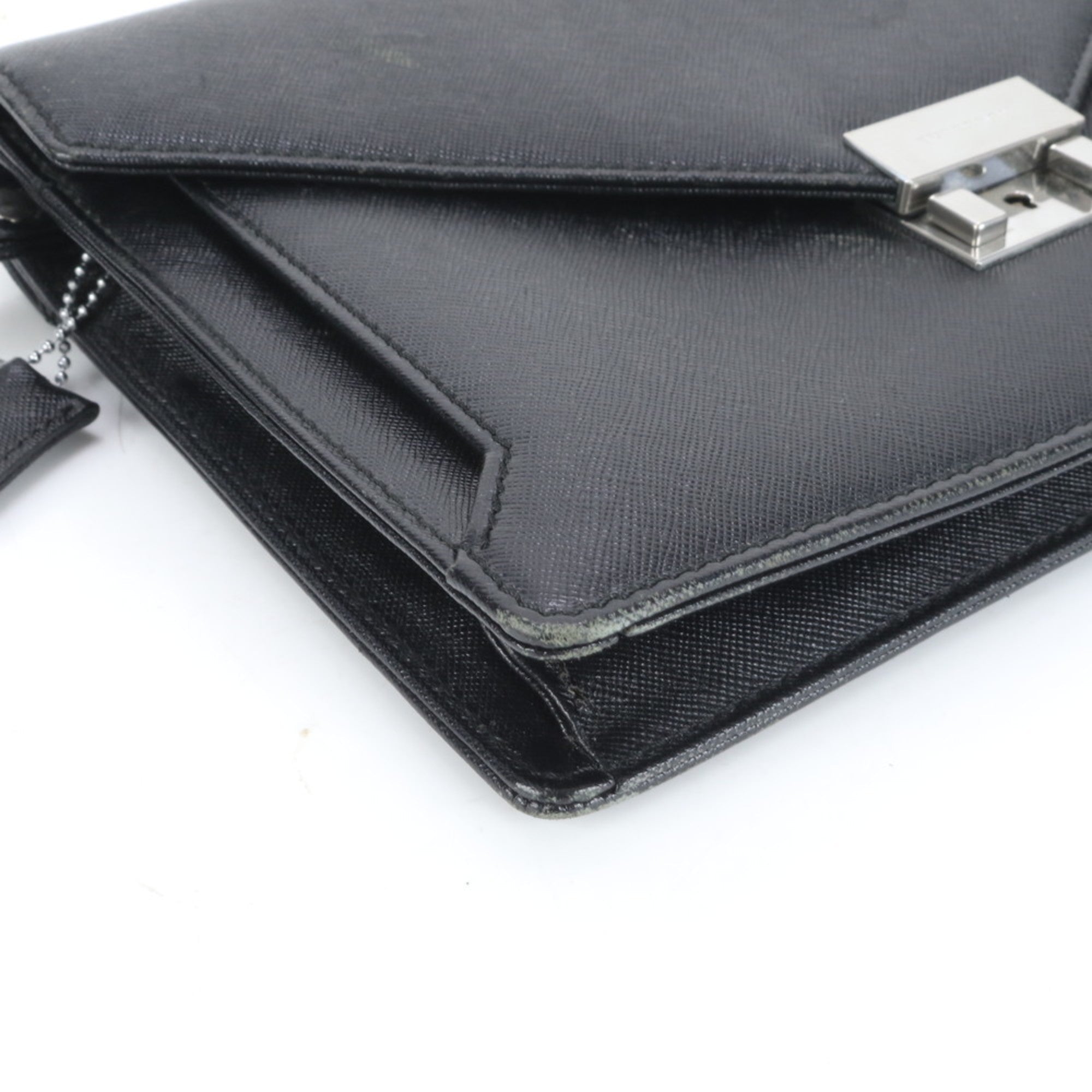 Burberry Leather Clutch Bag (Pre-Owned)