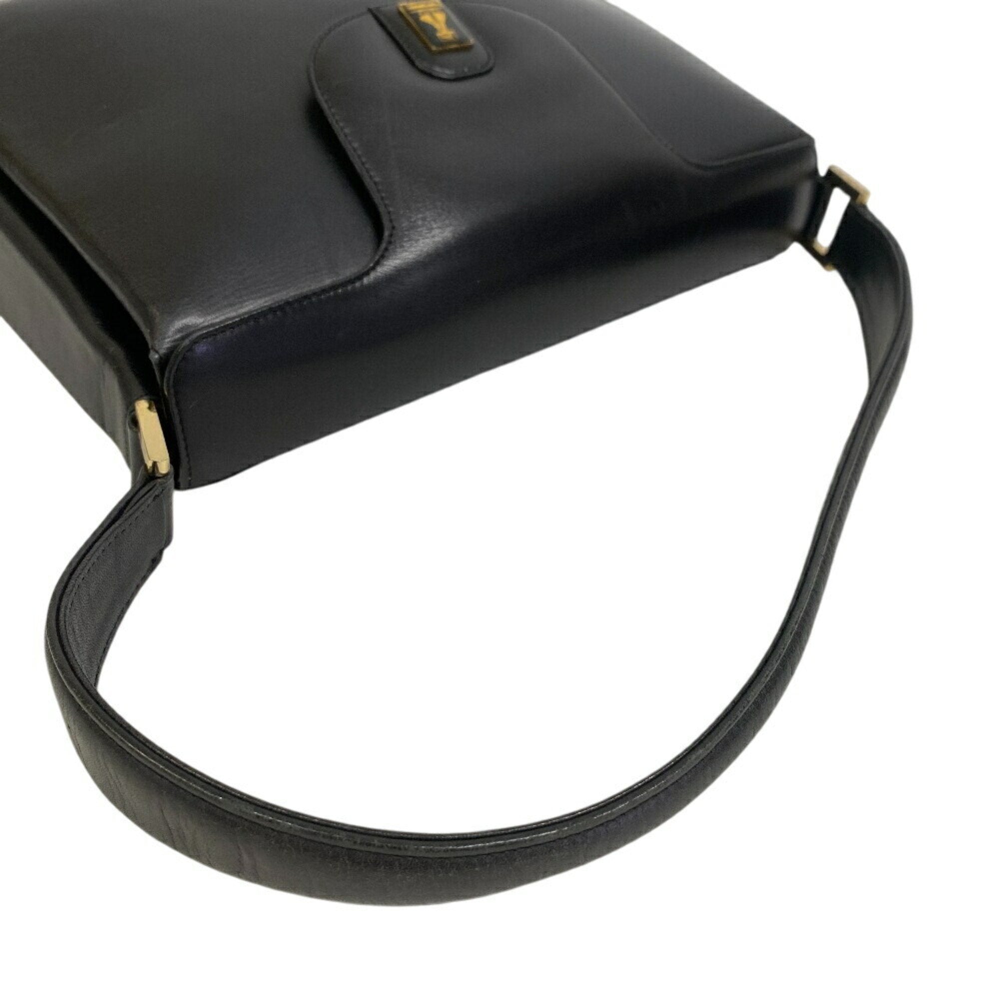 Burberry Leather Shoulder Bag (Pre-Owned)