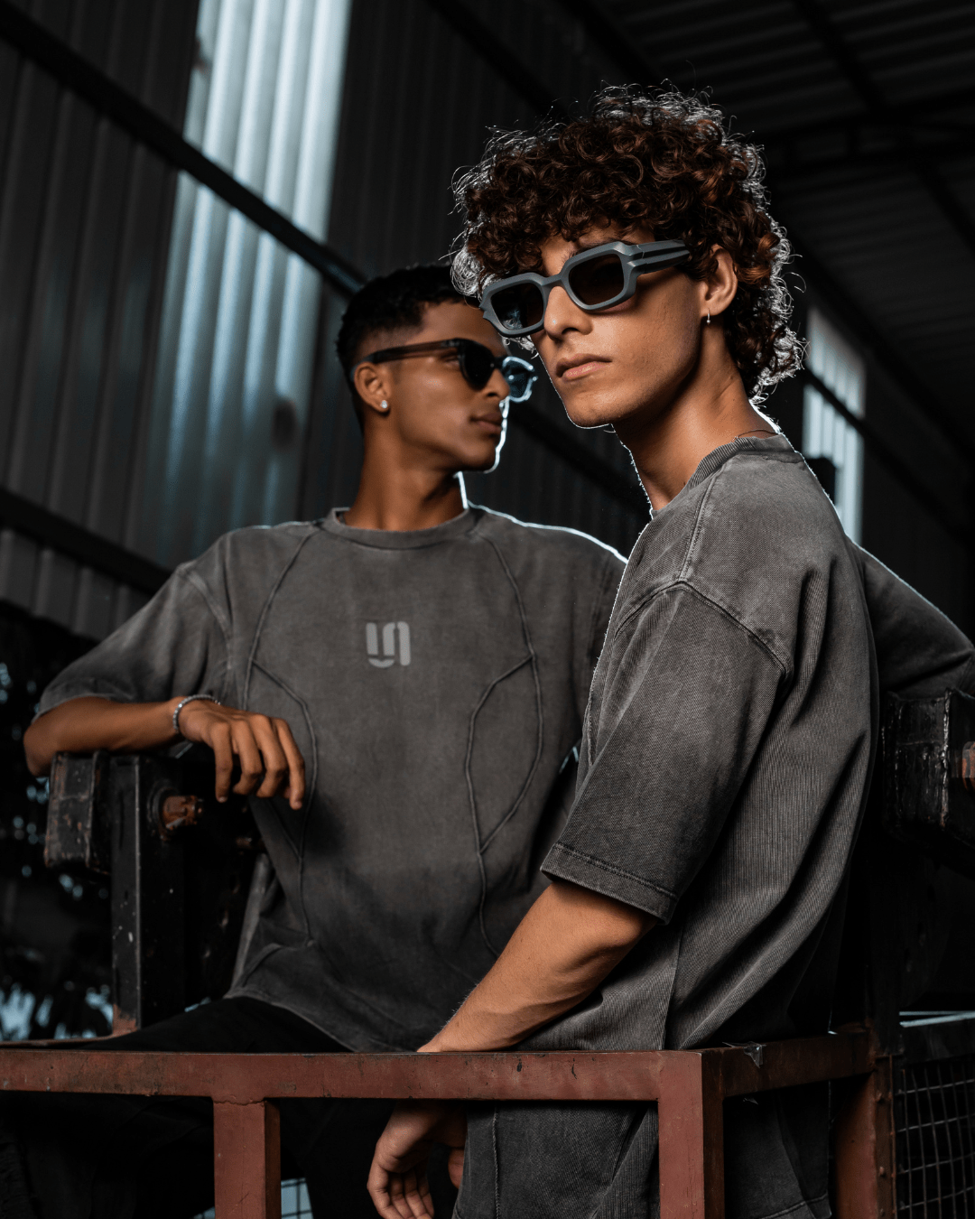 Sullitt GREY THREADBARE TEE