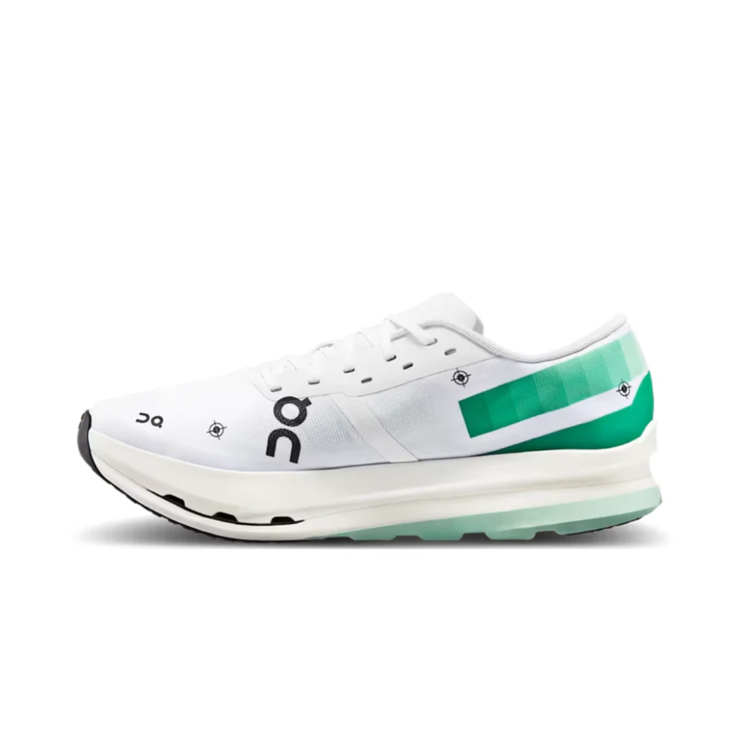 On CloudBoom Echo 3 Undyed White Mint