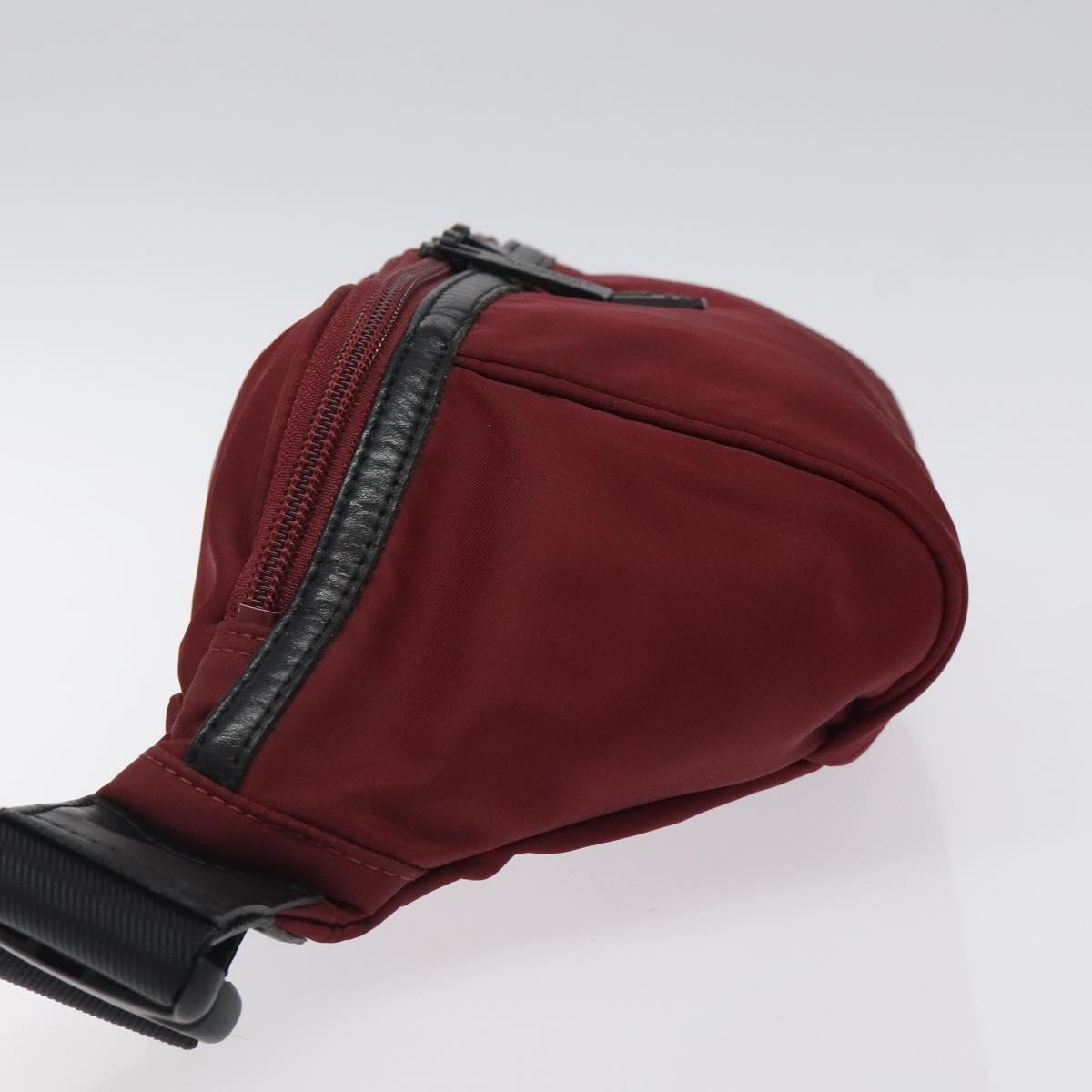 Burberry Label Nylon Shoulder Bag (Pre-Owned)